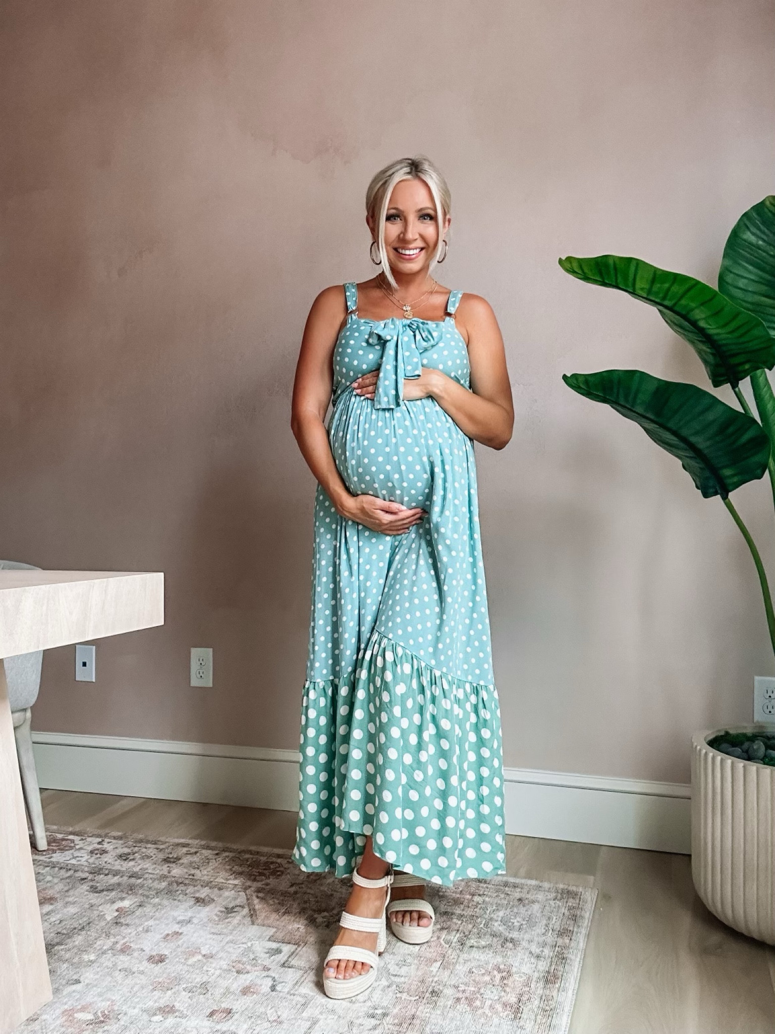 Pink Lily wearing size small in this dress!! 20% Off with Code “TANNER" 
#resortstyle #pinklily #beachoutfits #vacation 

#LTKbump #LTKtravel #LTKstyletip