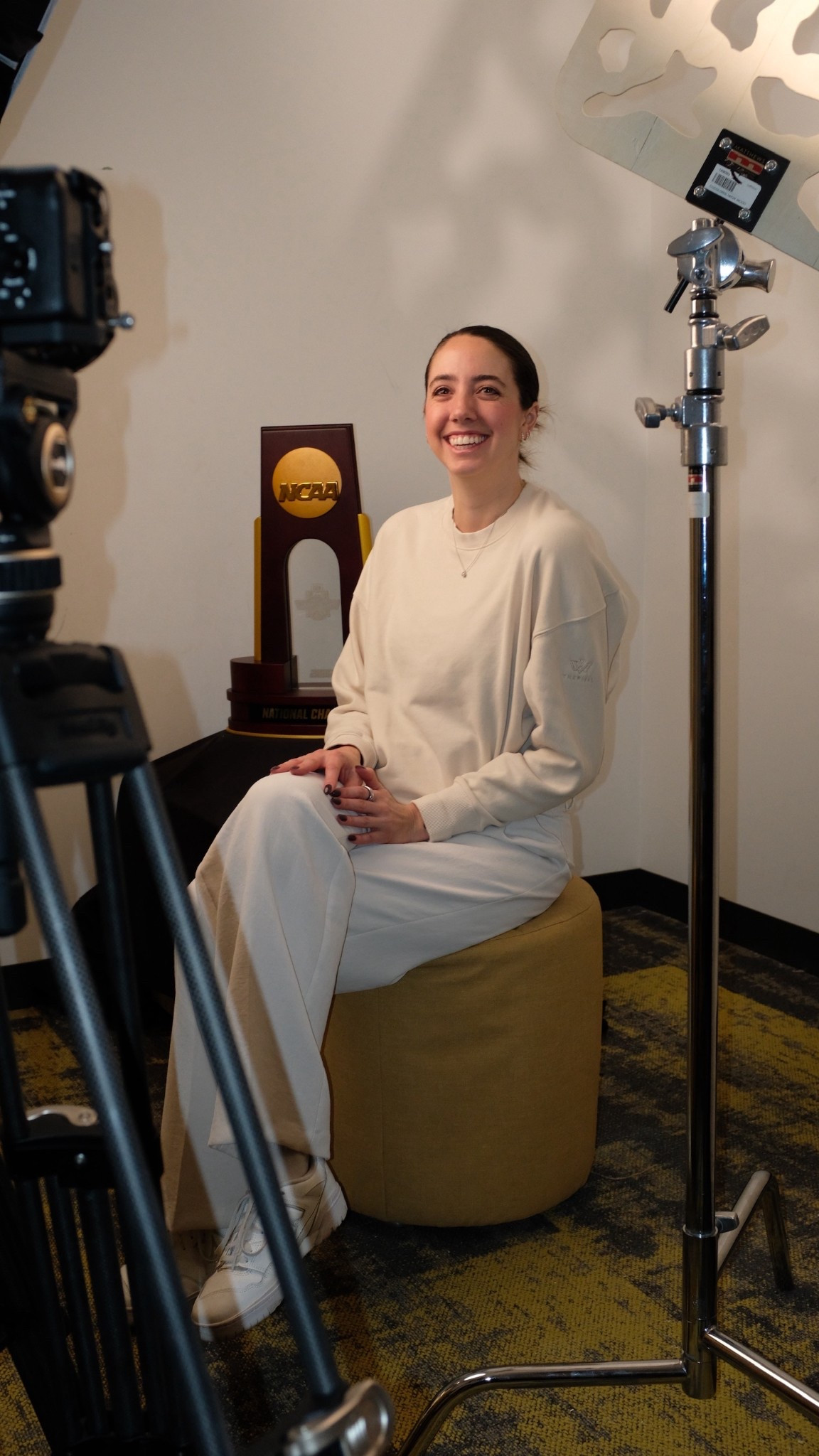 Spring business casual workwear. Ready for the warmth 🤍

@Aritzia @Vuori US 

#LTKSpringSale #LTKSeasonal #LTKWorkwear