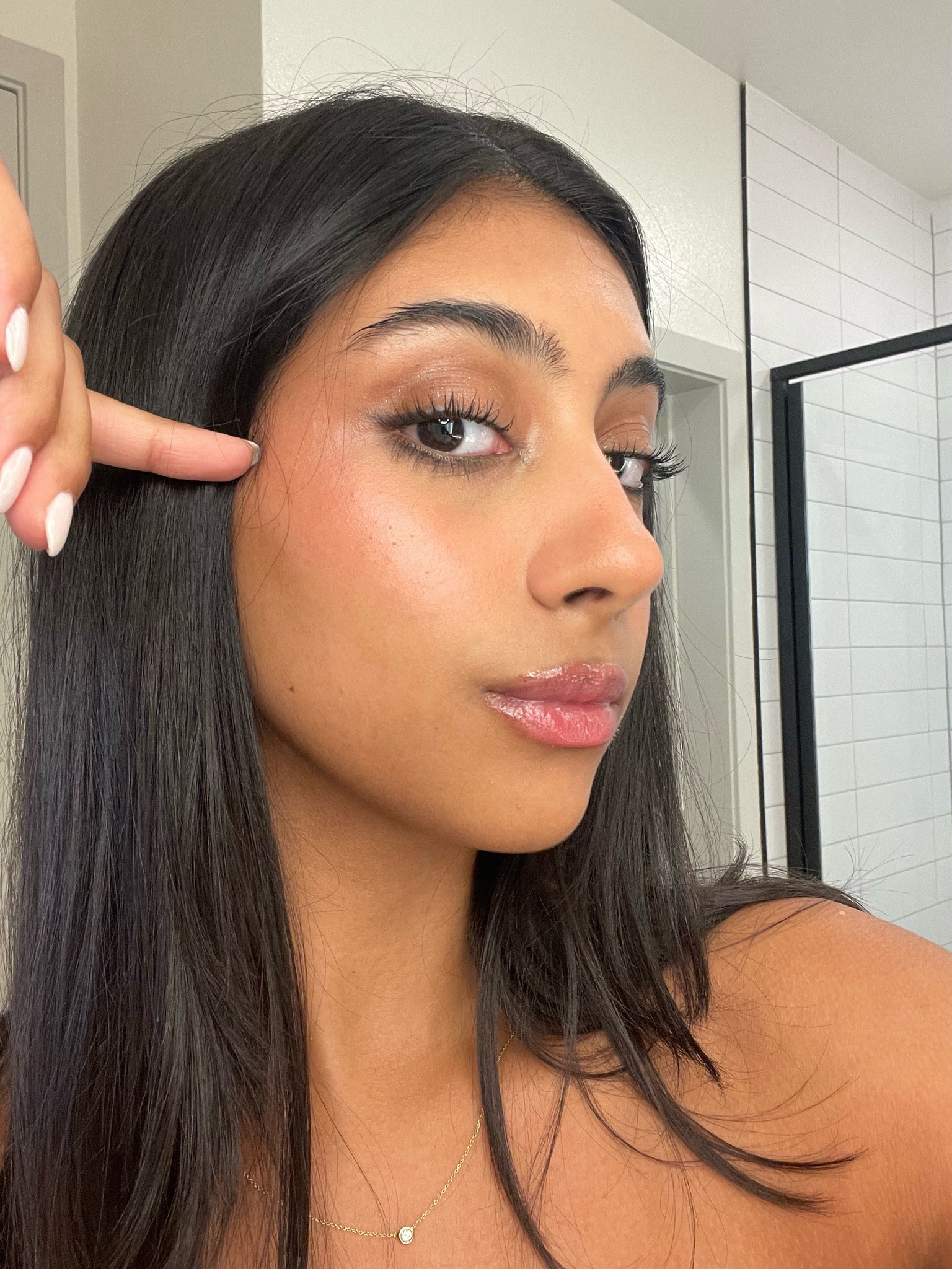 My secret to the perfect glowy makeup look: the saie super glowy gel.  Amazing amazing amazing!!

#LTKGiftGuide #LTKunder50 #LTKbeauty