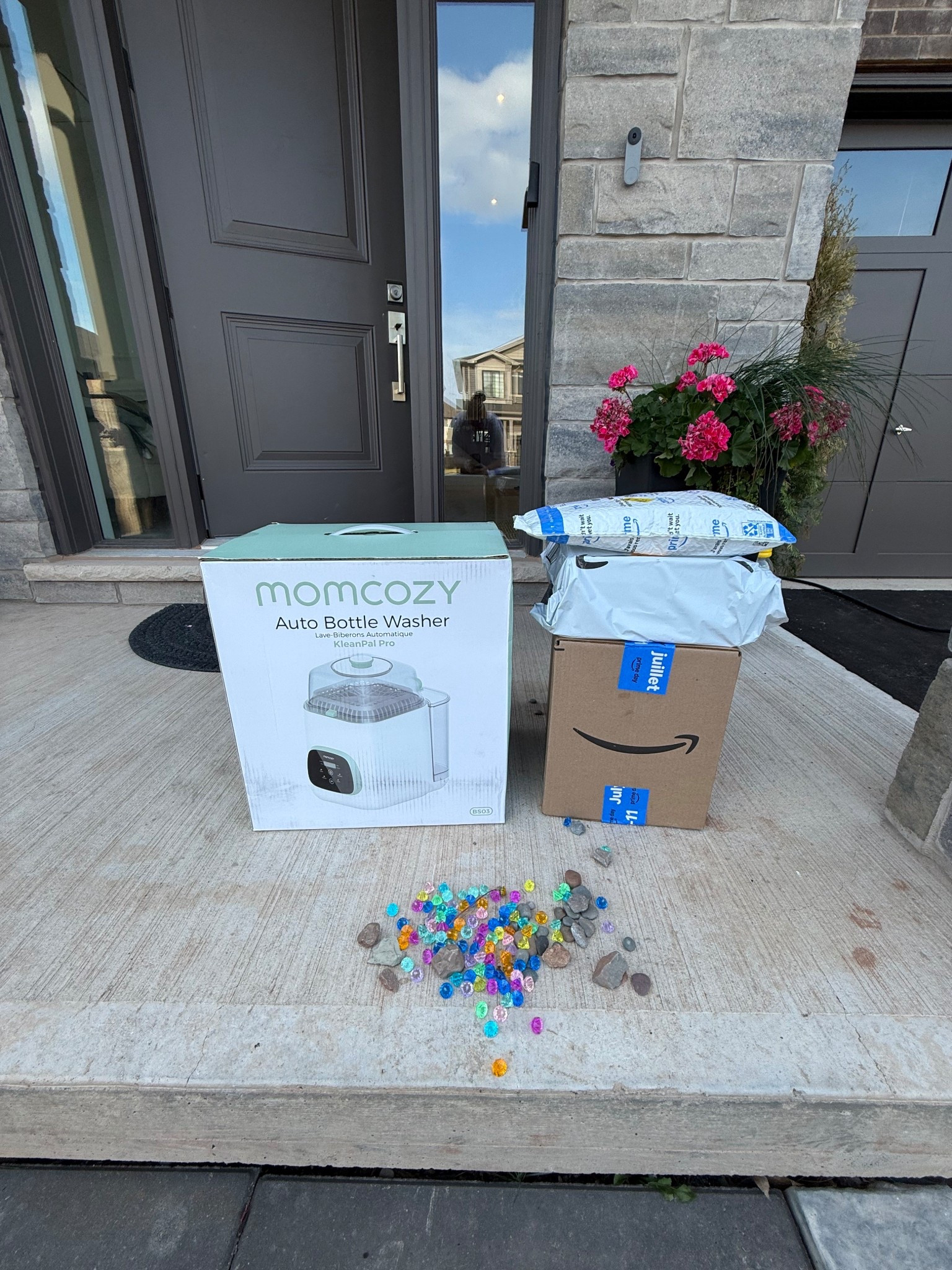 Just unboxed my newest mom hack and I’m already obsessed — even before trying it! 😍
As an exclusive pumper, I’m constantly washing bottles and pump parts, so when I heard about the Momcozy Bottle Washer, I knew I had to try it. Anything that saves time and sanity is a win in my books 🙌

Can’t wait to report back — linked it for all my fellow pumping mamas who are tired of the sink life 🍼💦 #LTKbaby #exclusivepumping #momcozy #momlifehack

#LTKcanada #LTKfamily #LTKbaby