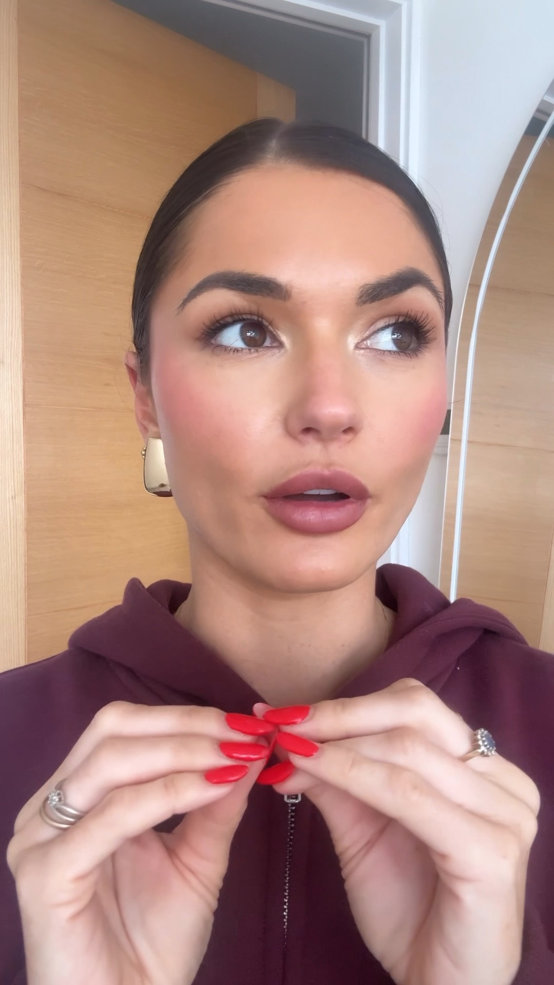 How to stick your ears back for a slick back hair style #beautyhacks #ears #besutyproducts

#LTKuk #LTKsummer