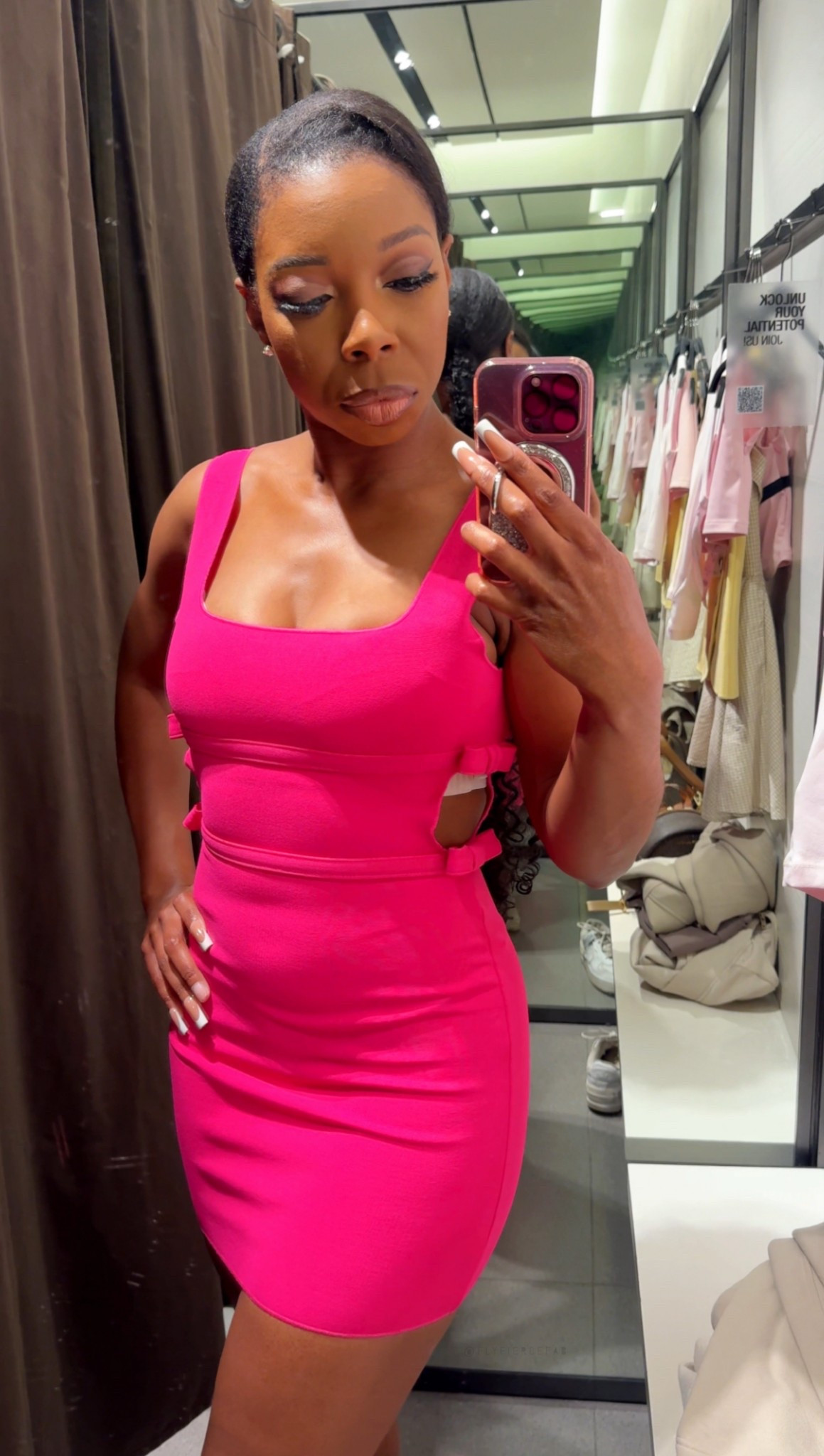 Still thinking about this hot pink dress from Zara💖✨ the cutouts on the sides with the bows are so cute!

This dress is made of scuba material, so it’s TIGHT. I recommend sizing up, I’m wearing a medium here.

This would be a sexy spring or summer date night outfit!

#LTKFindsUnder50