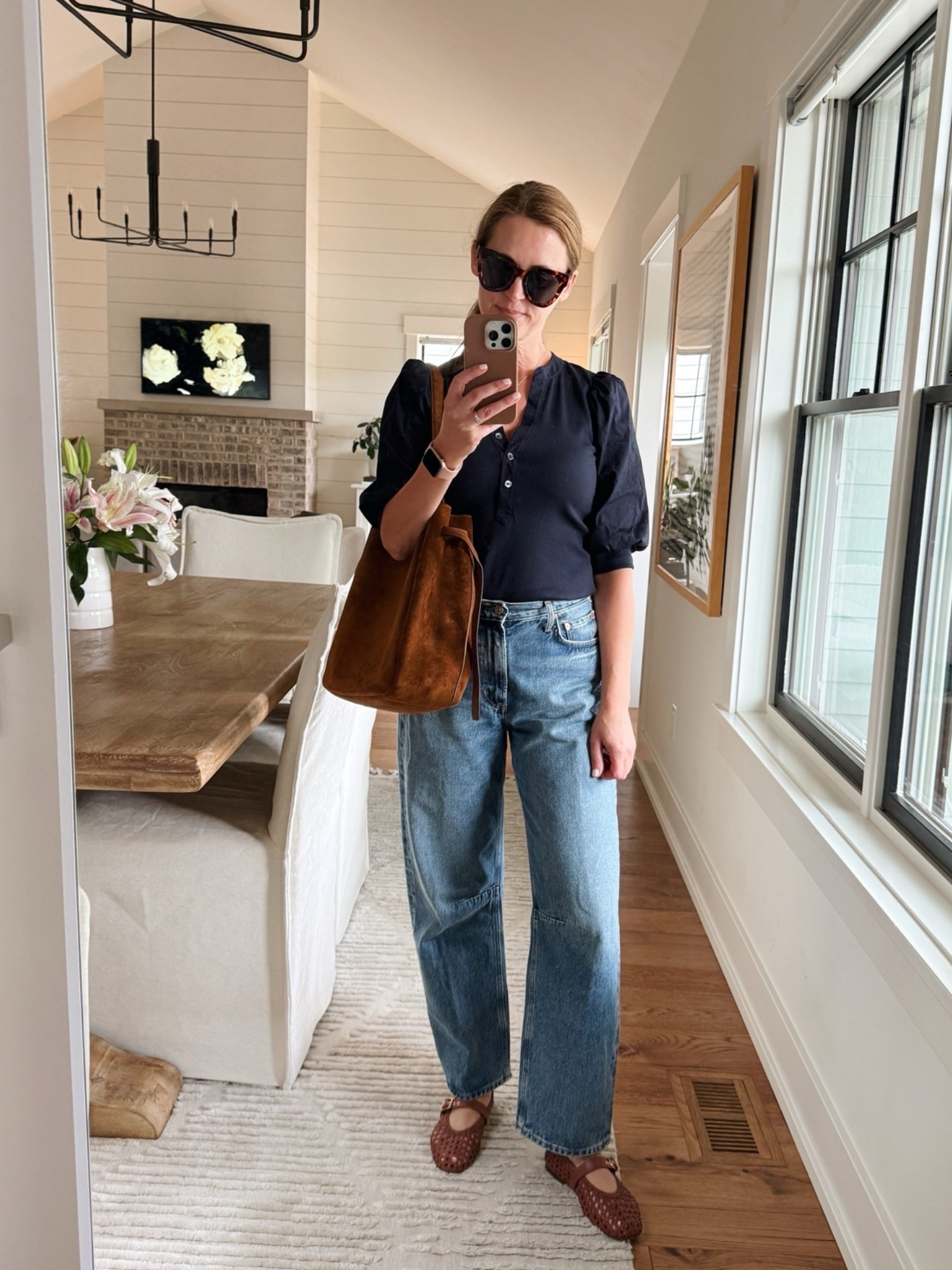 Top size XS
Jeans run big I went down a size to 24

#LTKgrwm #LTKootd #LTKdayinmylife