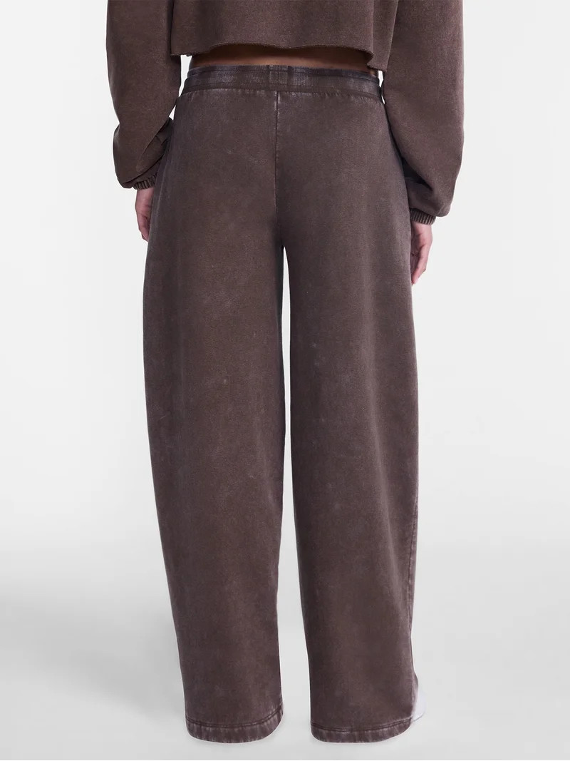 No Boundaries Mineral Wash Fleece Barrel Leg Pants, 29'' Inseam, Women's XXS-XXL | Walmart (US)