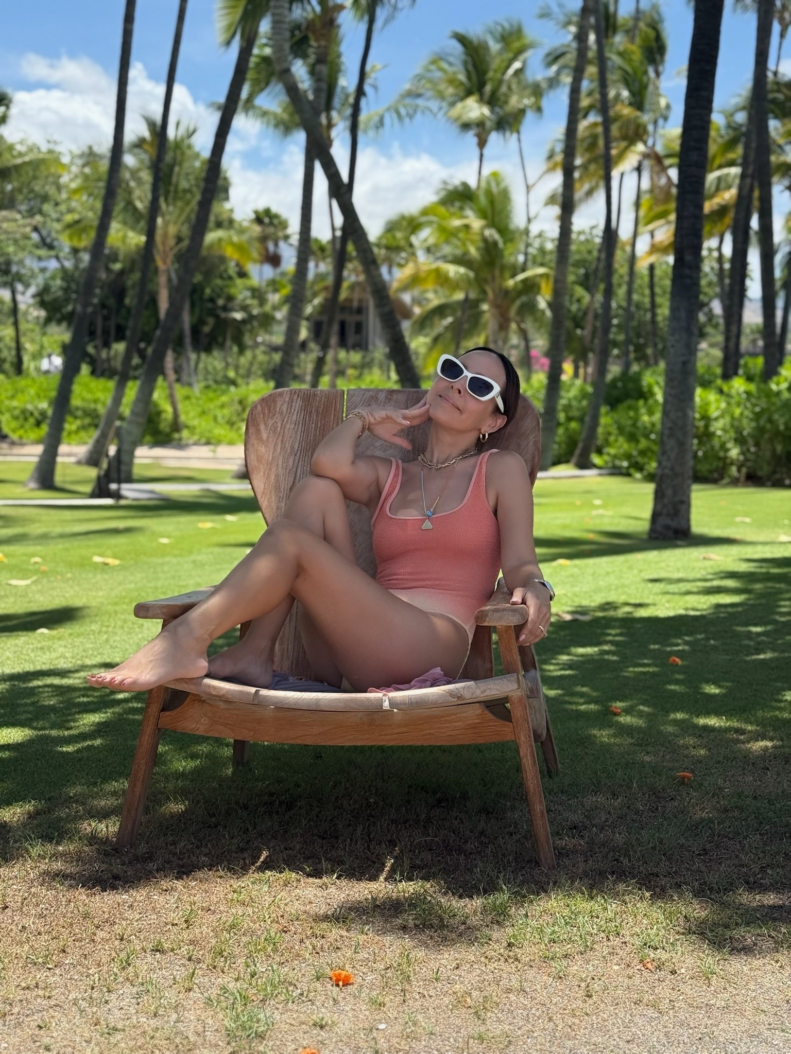 This one-piece from Good American just screams tropical vacation 🌺 If you’ve got any last-minute summer getaways planned, it’s a must-add to your cart 

#LTKTravel #LTKSeasonal #LTKStyleTip