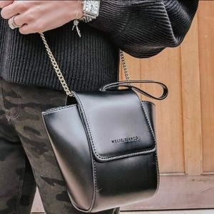 NWT Melie Bianco Adele Crossbody Bag With Golden Chainlink Strap In Black/Gold | Poshmark