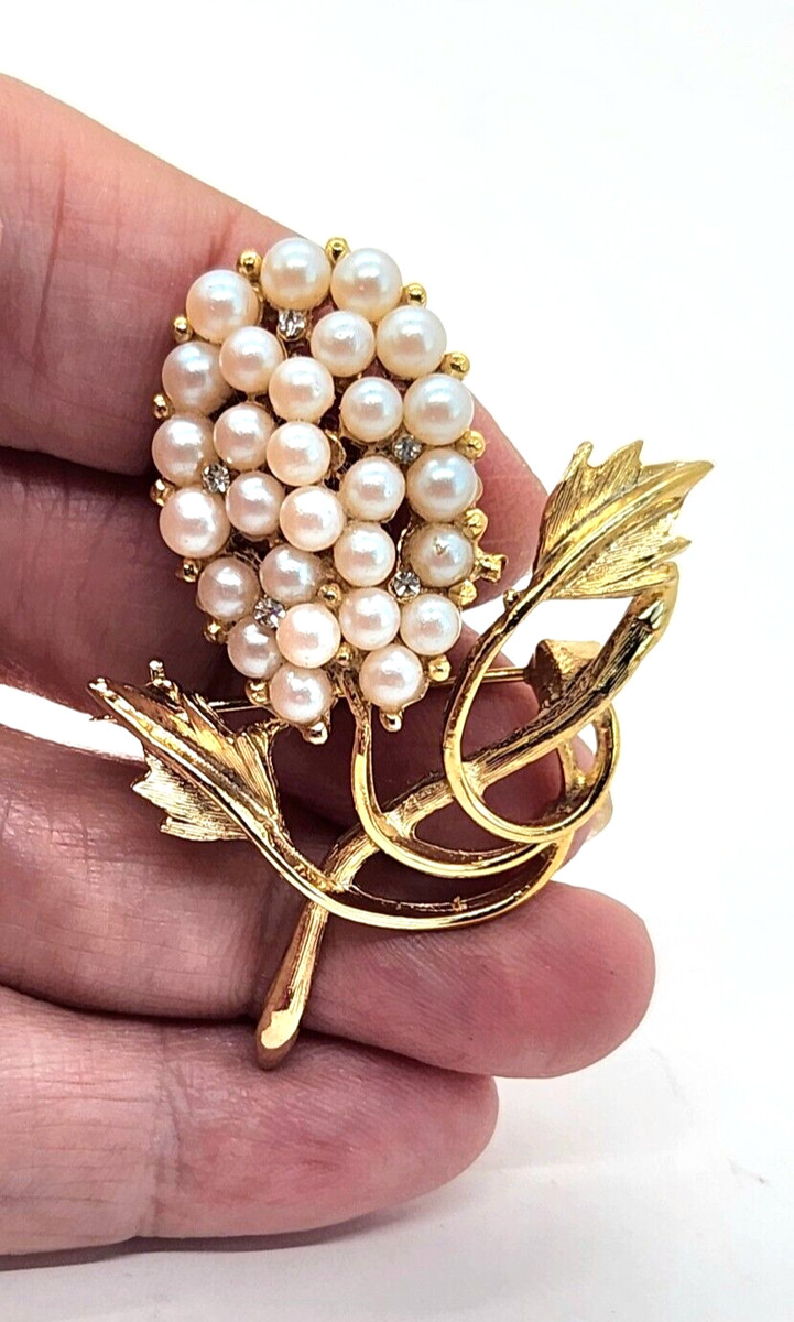 Vtg PELL Faux Pearl Brooch Pin Grape Cluster Rhinestone Shiny Gold Tone 2 1/8" | eBay US
