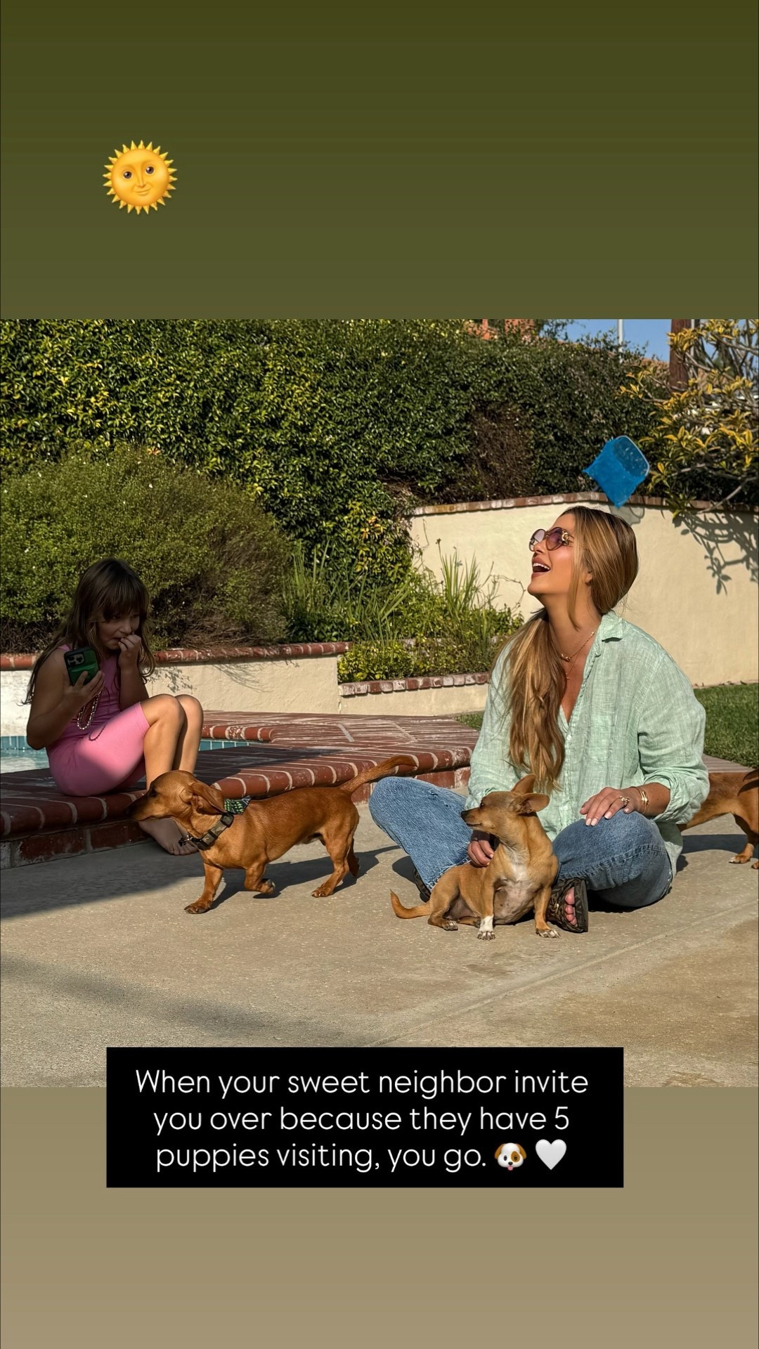 Shirt: medium 
When your sweet neighbor invite you over because they have 5 puppies visiting, you go. 🐶 🤍 🌞

#LTKmomlife #LTKdayinmylife