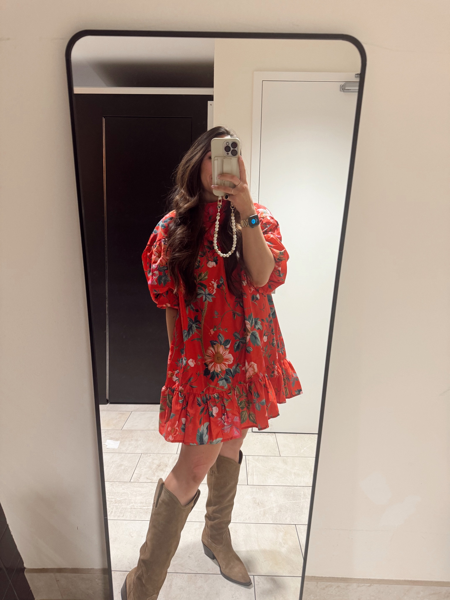 Channeling spring with this one. 

Wearing a medium for length as this one runs short! 



#LTKPetite #LTKFindsUnder100 #LTKStyleTip