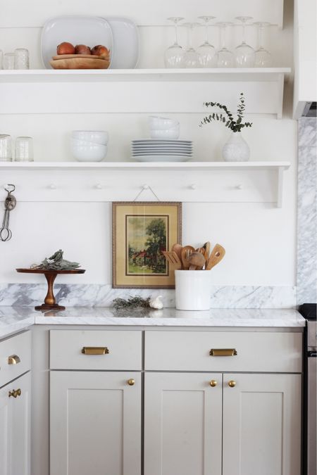 The Porch House kitchen reno 

Cabinets C2 vex 
Walls BM simply white

#LTKhome #LTKstyletip