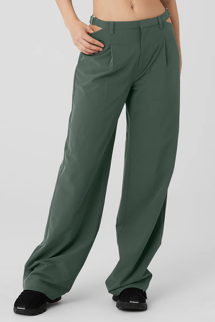 Mid-Rise Showdown Trouser - Dark Cactus | Alo Yoga (US)