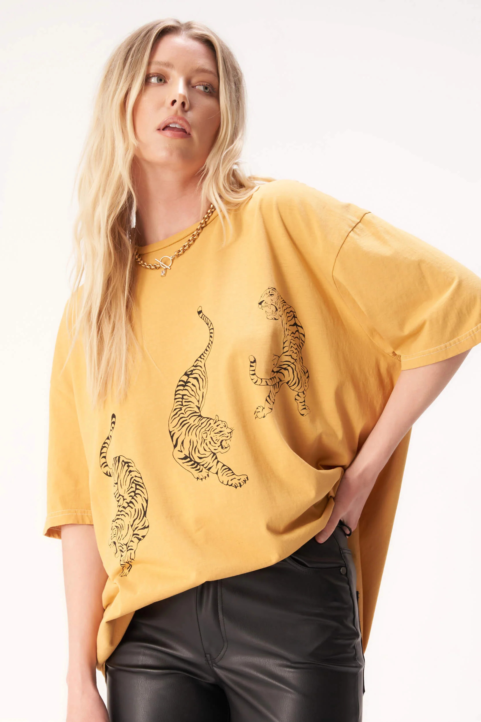 Tigers Oversized Tee - Mustard | Project Social T
