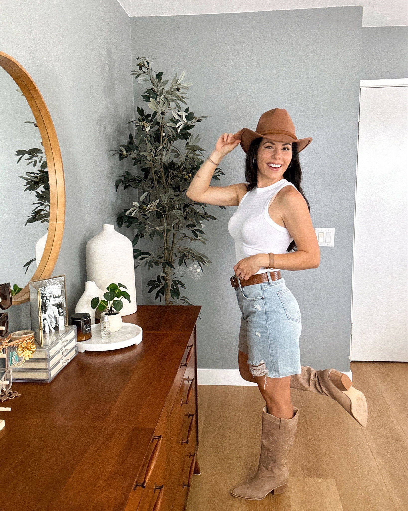 Country girl summer loading…🤩 Enter code: THERESE_INSPIRES20 at checkout for 20% off 🫶🏻 #ad #vicipartner

#LTKFindsUnder100 #LTKSeasonal #LTKShoeCrush