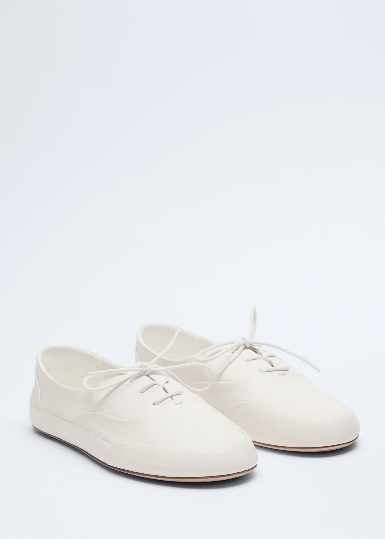 Mango lace-up leather sneakers 😍

#LTKSeasonal #LTKTravel #LTKWorkwear