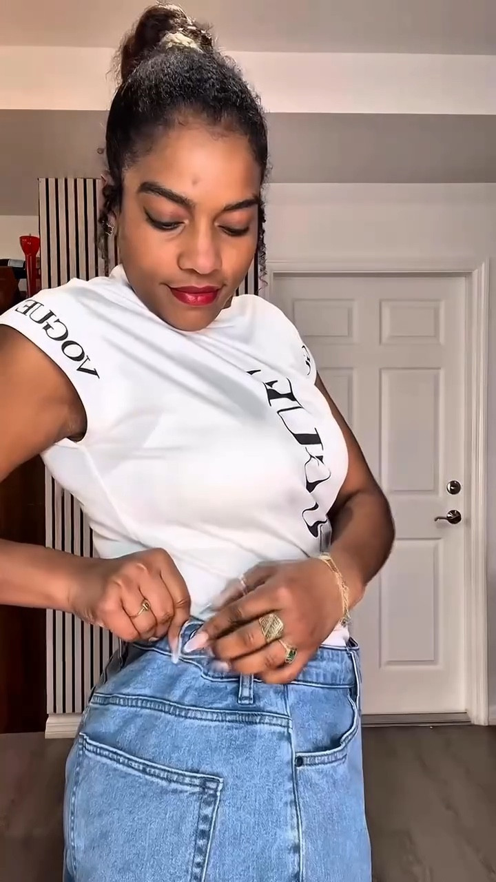 Estos pantalones pitusas que encontré en Amazon son un must 😍
Súper cómodos, favorecedores y perfectos para combinar con cualquier pulóver o blusa.
Ideales para el día a día o para un look más arreglado 💫

👉 Comenta “JEANS” y te envío el link directo a tus mensajes 💌

⸻
These skinny jeans I found on Amazon are a total must-have 😍
Super comfy, flattering, and perfect to style with any sweater or blouse.
Great for everyday wear or dressing up your look 💫

👉 Comment “JEANS” and I’ll send you the link straight to your DMs 💌

⸻
#AmazonFinds #SkinnyJeans #OutfitInspo #FashionMustHave #everydaystyle