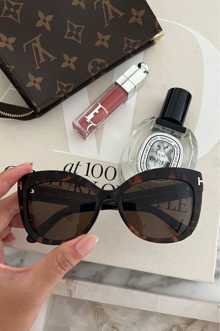 My Tom Ford Alistair Sunglasses are on sale from Nordstrom (color is Red Havana)! They’re also available in Blonde Havana and Black 

Lip Maximizer is shade 012 rosewood & perfume is Diptyque Eau de Papier


#LTKstyletip #LTKFind #LTKxNSale