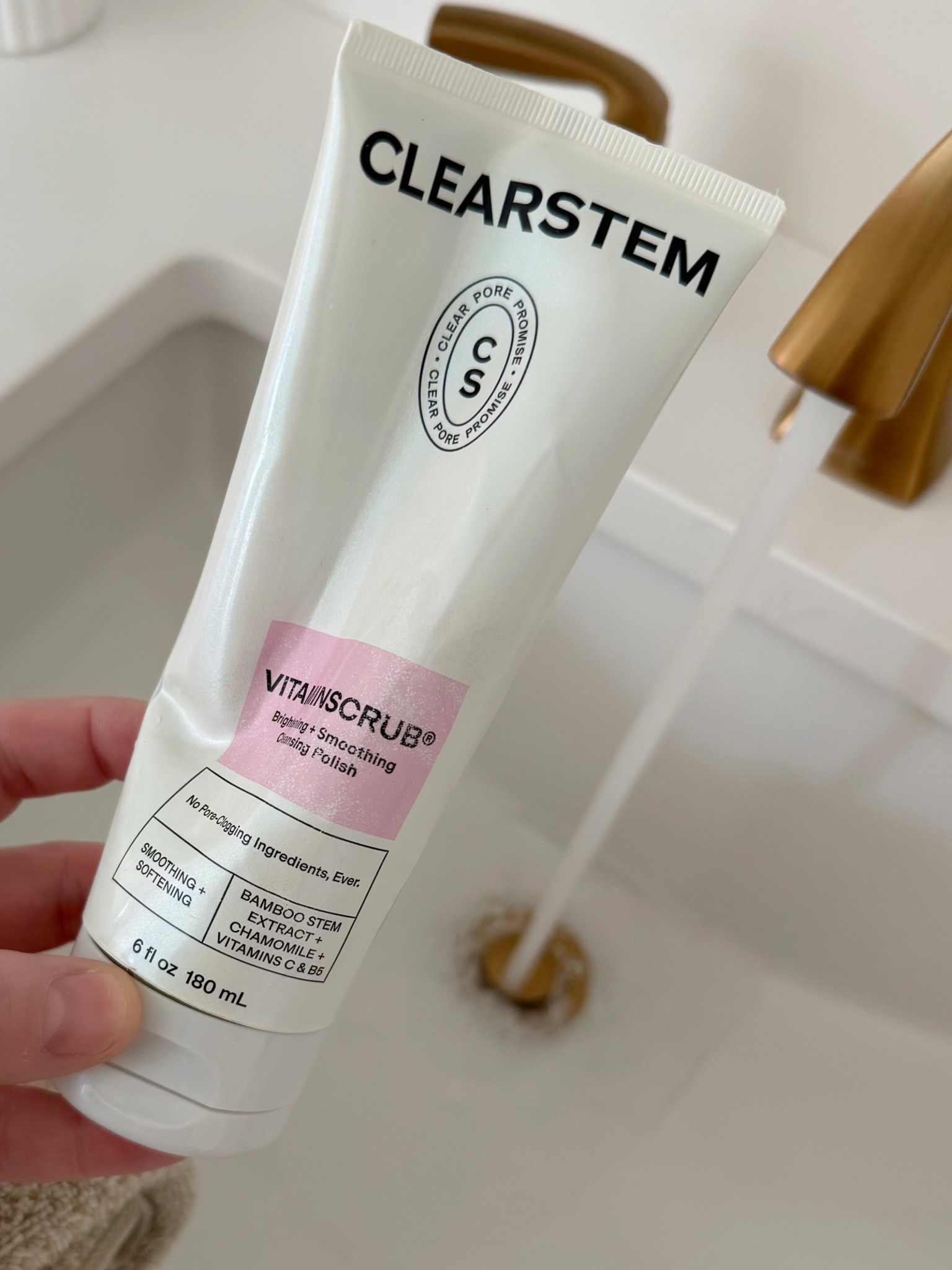 Also if you are on the lookout for a new face wash this is it!! I’ve been using this for about a year now and I love it!! I was struggling with hormonal acne and ever since I switched to this my skin has been so much clearer! (I also have the gentle cleanser that I use when I need a little less exfoliation) 

NO Pore-Clogging Ingredients
NO Parabens
NO Synthetic Fragrance

- Bamboo Stem Powder: Smoothing
- Chamomile: Calming + Soothing
- Vitamin C + B5: Brightening + Nourishing





#clearstem #facewash #facecleanser #vitiminc #skincare #dailyroutine #selfcare 

#LTKselfcare #LTKmorningroutine #LTKBeauty