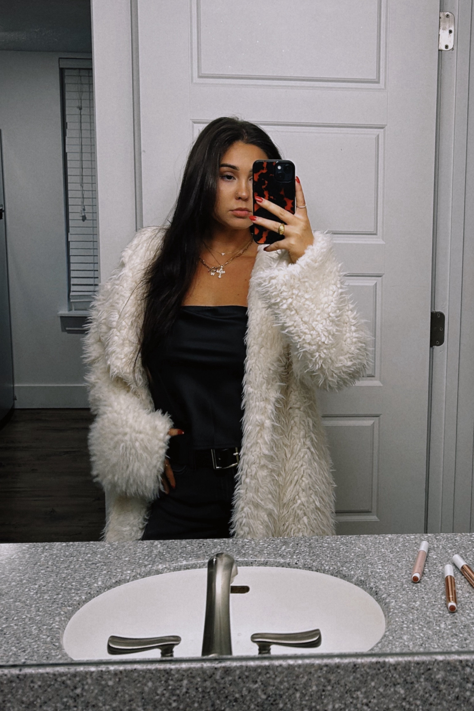 ootd 🧚‍♀️💋

Winter fur jacket outfit ☁️

#LTKMostLoved #LTKbeauty #LTKstyletip