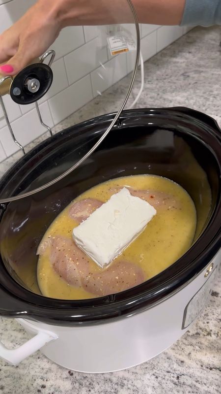 🥘SUPER EASY VIRAL CROCKPOT RECIPE you guys have to try it!!!! This one is Olive Garden Italian Chicken Past. It makes a ton of food so it’s great for big families or even leftovers. (recipe below 👇)

🗒️ Crockpot Olive Garden Italian Chicken:
1. Toss 3 boneless skinless chicken breasts into your crockpot. Season with salt and pepper, pour a bottle of the Olive Garden Italian dressing on top, then add an 8oz block of cream cheese. Set your crockpot to low for 4 1/2 hours.
2. When your chicken is done cooking, shred or cube your chicken, throw back into the crockpot and add Parmesan cheese on top.
3. Cook a box of your favorite pasta, I’m using Penne. Drain when cooked.
4. I also decided to add broccoli to our dish, I just cooked a bag of frozen broccoli in the microwave.
5. Add your pasta & broccoli to your crockpot and mix altogether.
6. Serve with a little Parmesan on top & enjoy!

🩷save this recipe for later and let me know if you try it!

#crockpotmeal #viralrecipe #crockpotdinner #easymeal #easyrecipe #easydinner #dinnerideas #cooking #cookwithme #olivegardenchickenpasta #pasta 

#LTKFindsUnder50 #LTKHome #LTKVideo