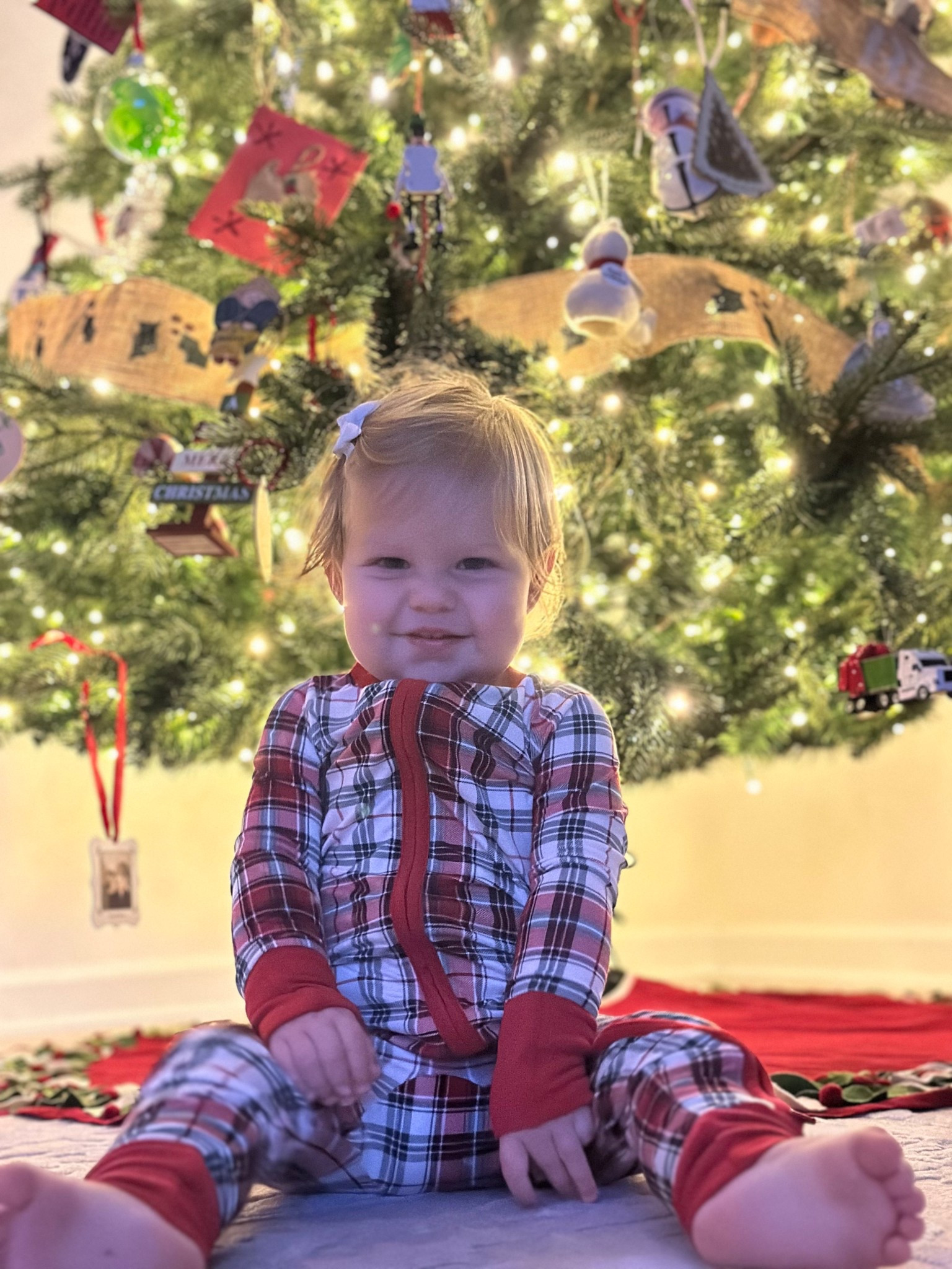 The cutest christmas jammies

Christmas jammies, kids, baby, one piece, Christmas plaid, matching family Christmas jammies 

#LTKBaby #LTKHoliday #LTKKids