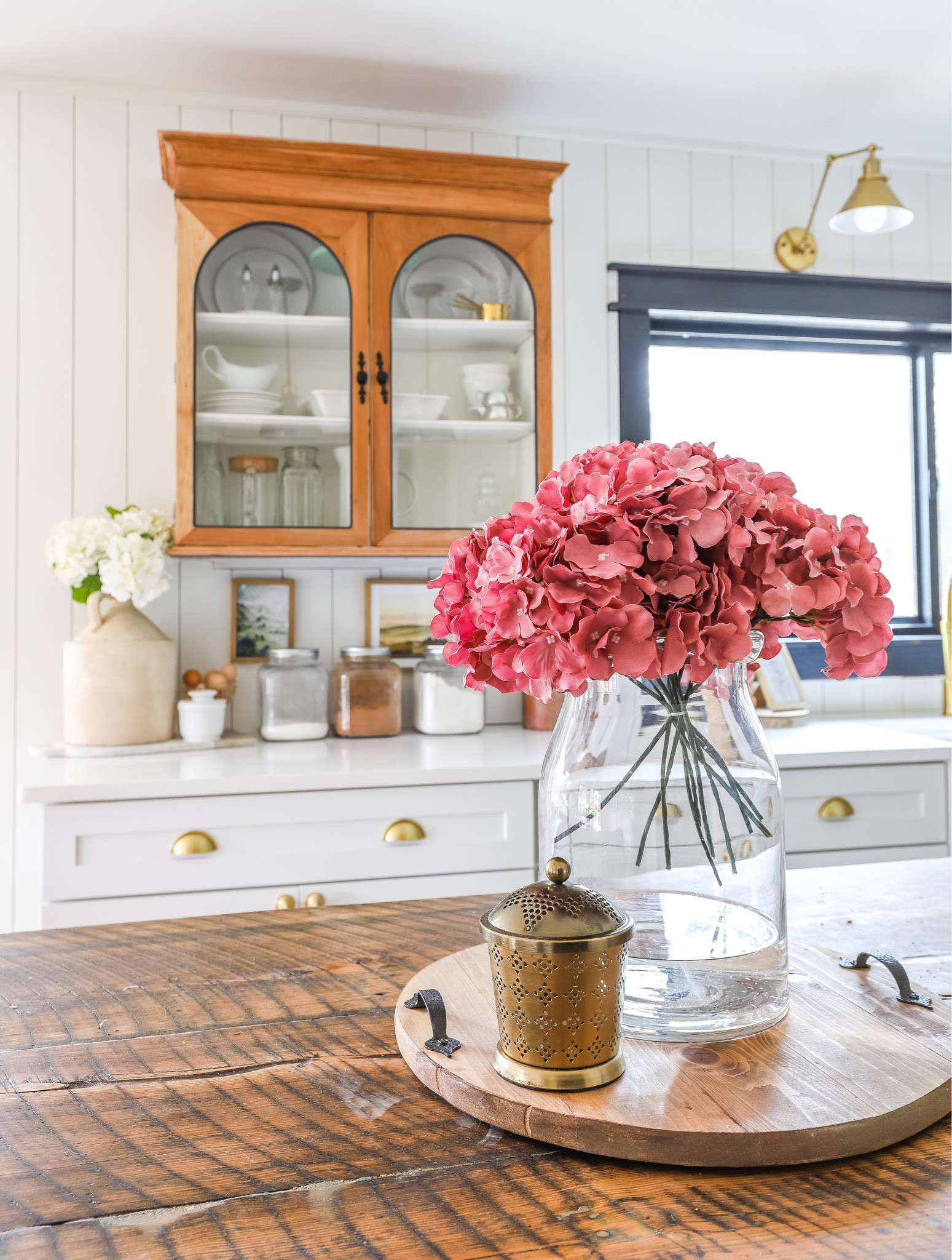 Spring florals, spring flowers, artificial flowers, greenery 

#LTKSpringSale #LTKhome #LTKSeasonal