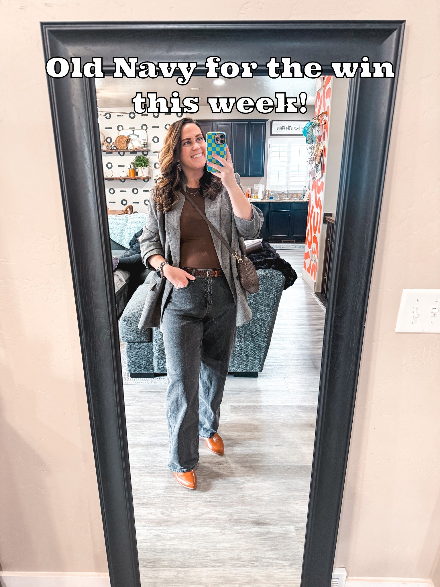 Old Navy for the win this week!! 

Shirt: XL
Jeans: 14 regular 
Blazer: XL - very oversized, but still fits great in the shoulders wouldn’t suggest to size down if you want more room in the shoulders area

#LTKdayinmylife #LTKWorkwear #LTKSeasonal