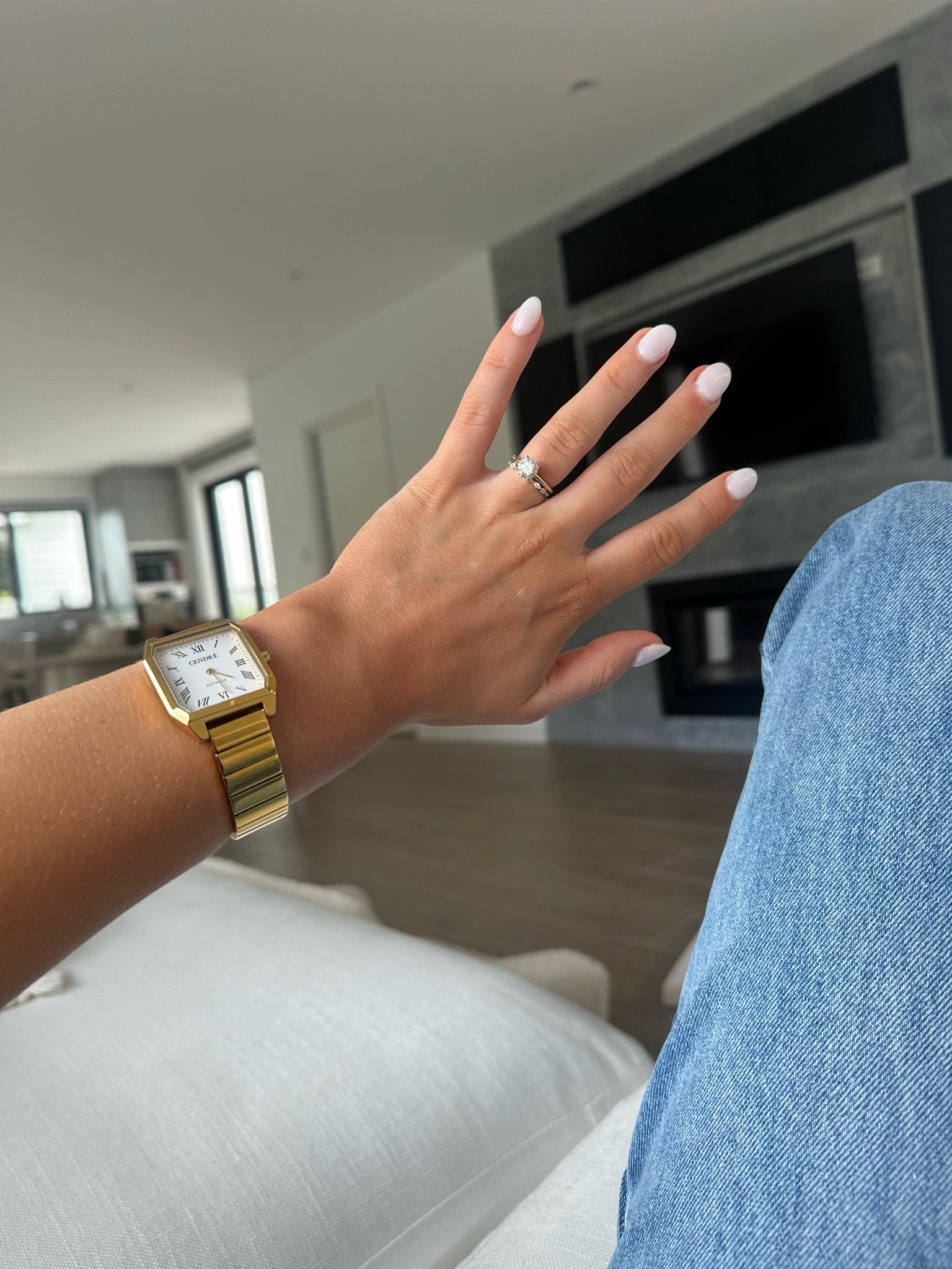 The best watch ever. Makes all your outfits boujee 🤍