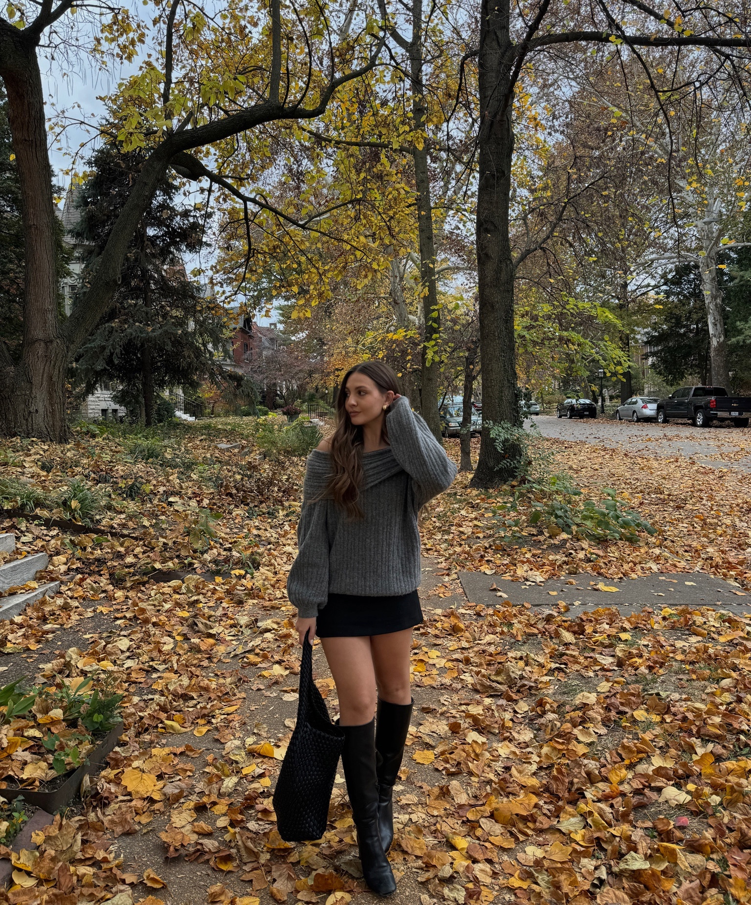 Transitioning into Winter slowly but surely🩶 

Skirt is old from Zara but I linked one similar! 

#LTKHoliday #LTKSeasonal #LTKstyletip