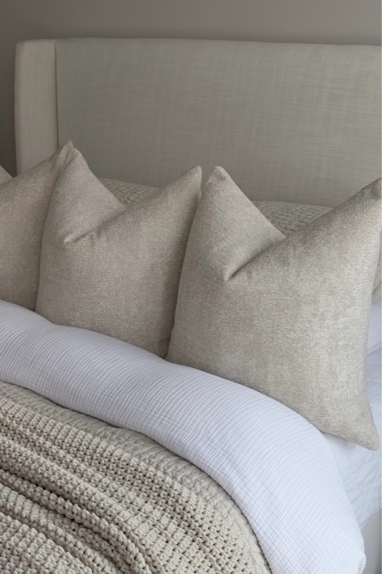 my pillows are from homegoods i’m linking the exact pillows i have but in other colors (mine are sold out)


#LTKU #LTKSeasonal #LTKFallSale