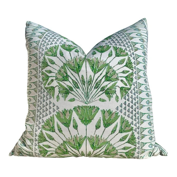 Thibaut Cairo Pillow in Green. Lumbar Medallion Pillow in Green. | Etsy (US)