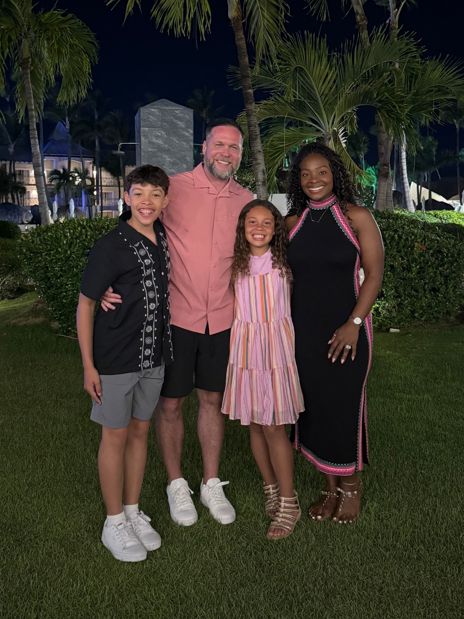 Vacation dinner looks for the entire family! 

#LTKSummerEdit #LTKStyleTip #LTKFamily