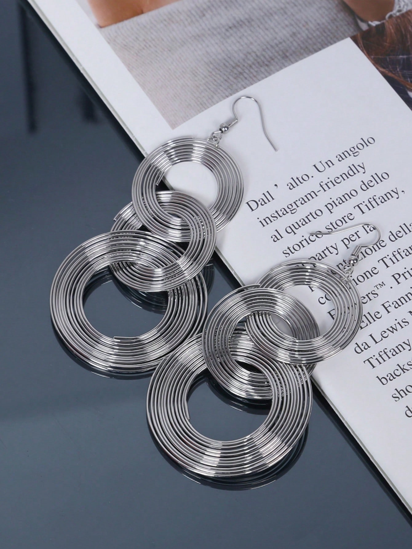 1 Pair Stylish Multi-Layer Metal Circle Drop Earrings, Exaggerated Vintage Big Round Hoop Earrings For Women | SHEIN