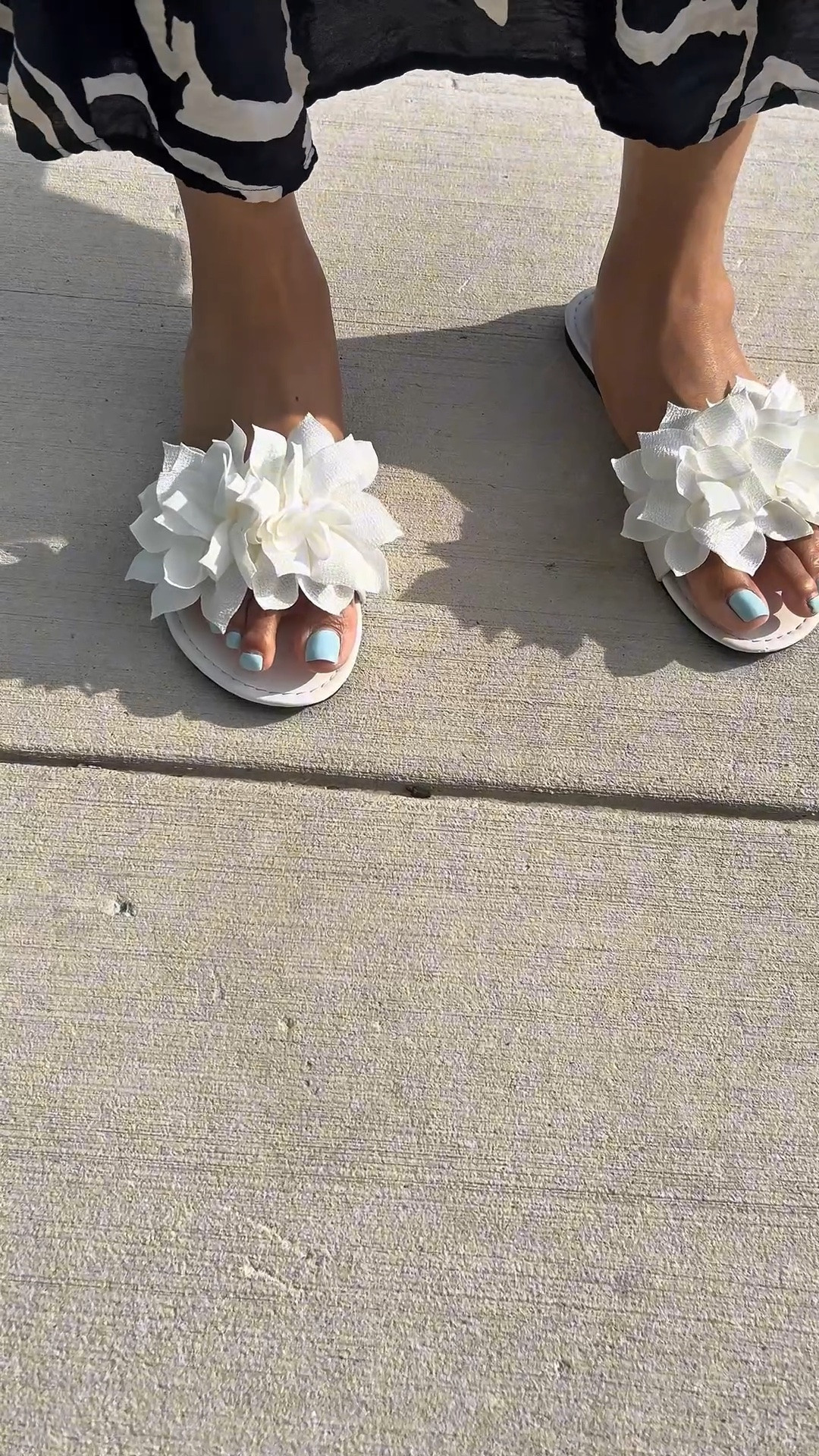 Flat sandal with floral design over the toes. This sandal has a really comfortable cushion ￼￼

#LTKSeasonal