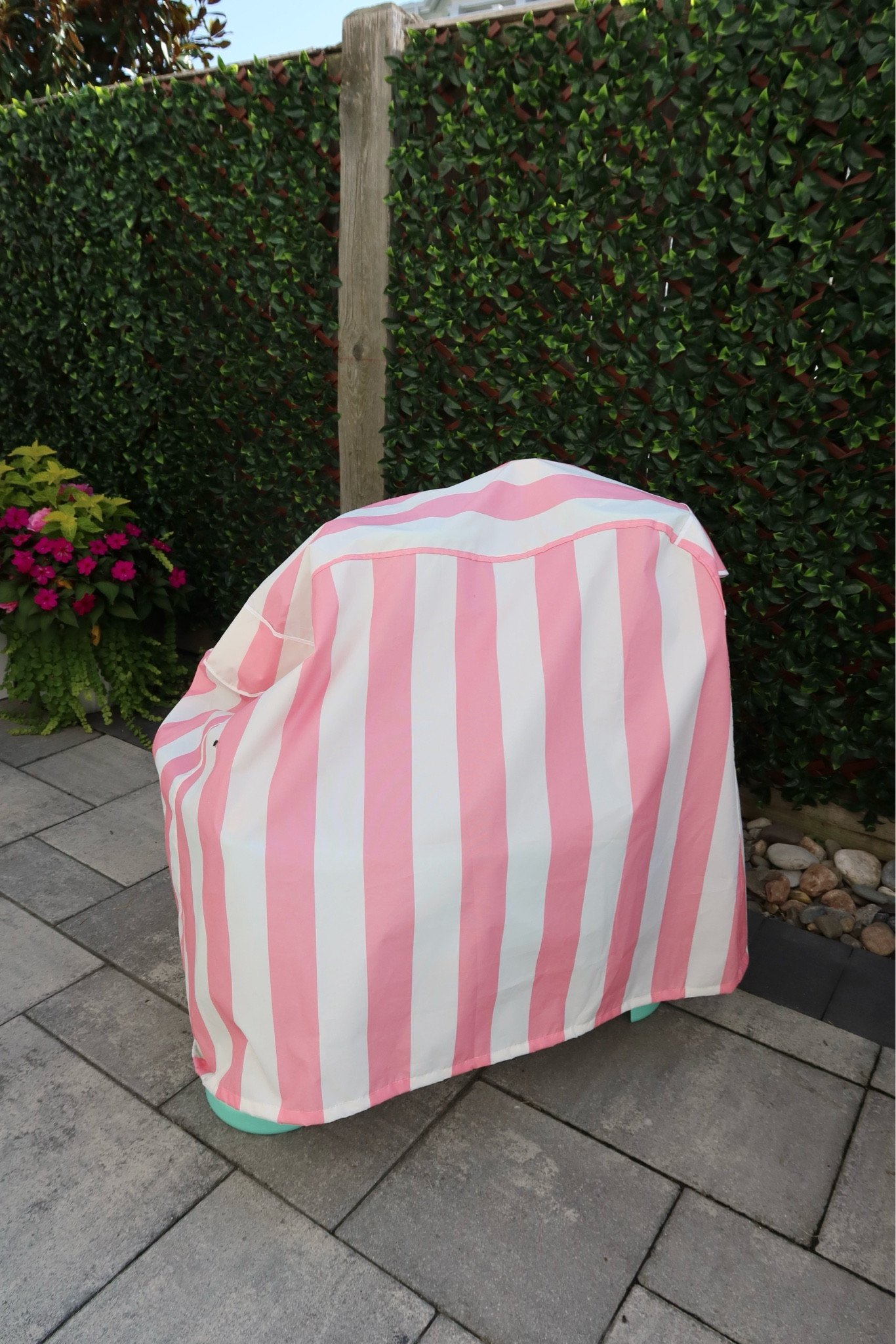 The cutest water table cover! This helps keep bugs, dirt, leaves, etc. from getting in the water table when we aren’t using it!! 

#LTKFamily #LTKBaby #LTKHome
