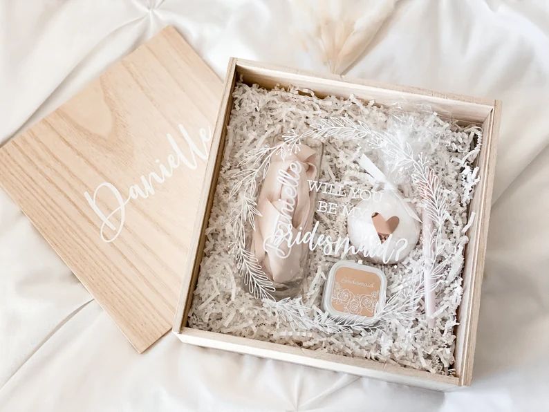 Bridesmaid Proposal Box Custom Wooden Gift Boxes for Bridesmaids Will you be my Bridesmaid Box wi... | Etsy (US)