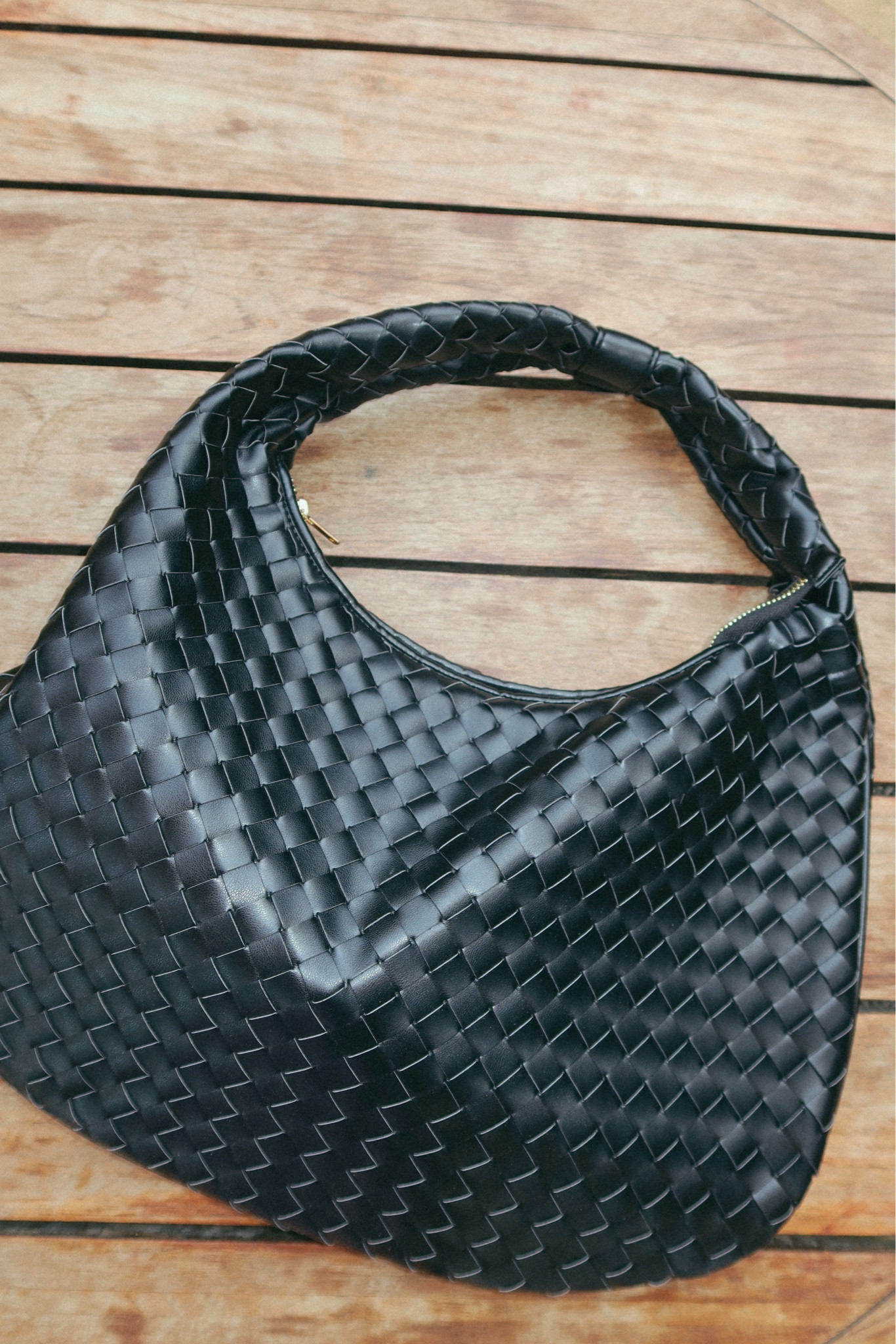 fall handbag, Abercrombie, Abercrombie Sale, Bottega Dupe 

#LTKFind #LTKitbag #LTKunder100