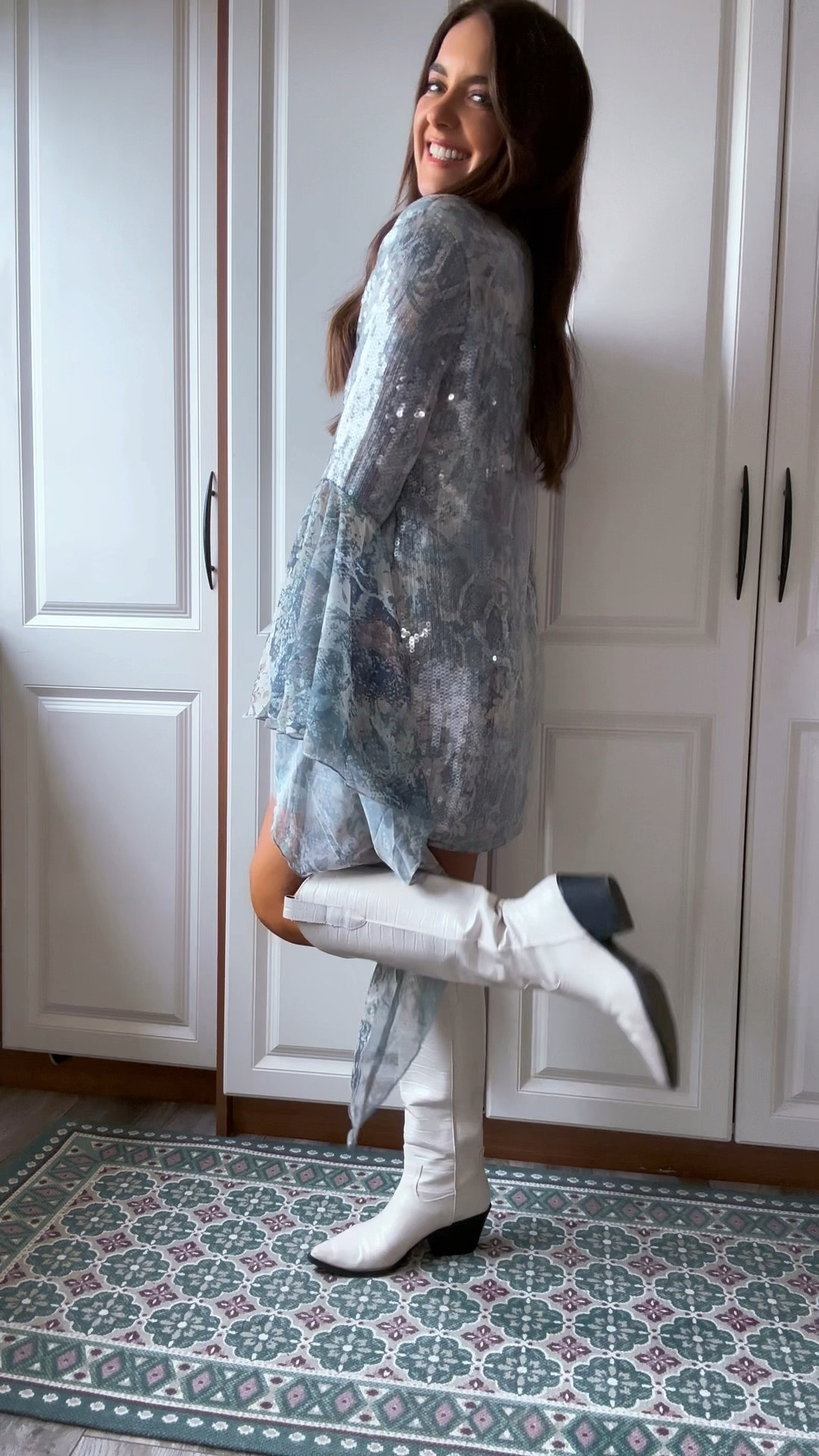 Treat yourself with our sexy Snake Flare Sleeve Dress! 😍 Rate it 1-10. 💕 Shop 🔗 in bio. Engage & follow! #NastyGal #SnakePrint #TieFrontDress #FlareSleeves #MiniDress #Fashionista #OOTD #InstaFashion #StyleInspo #DressToImpress #TrendAlert