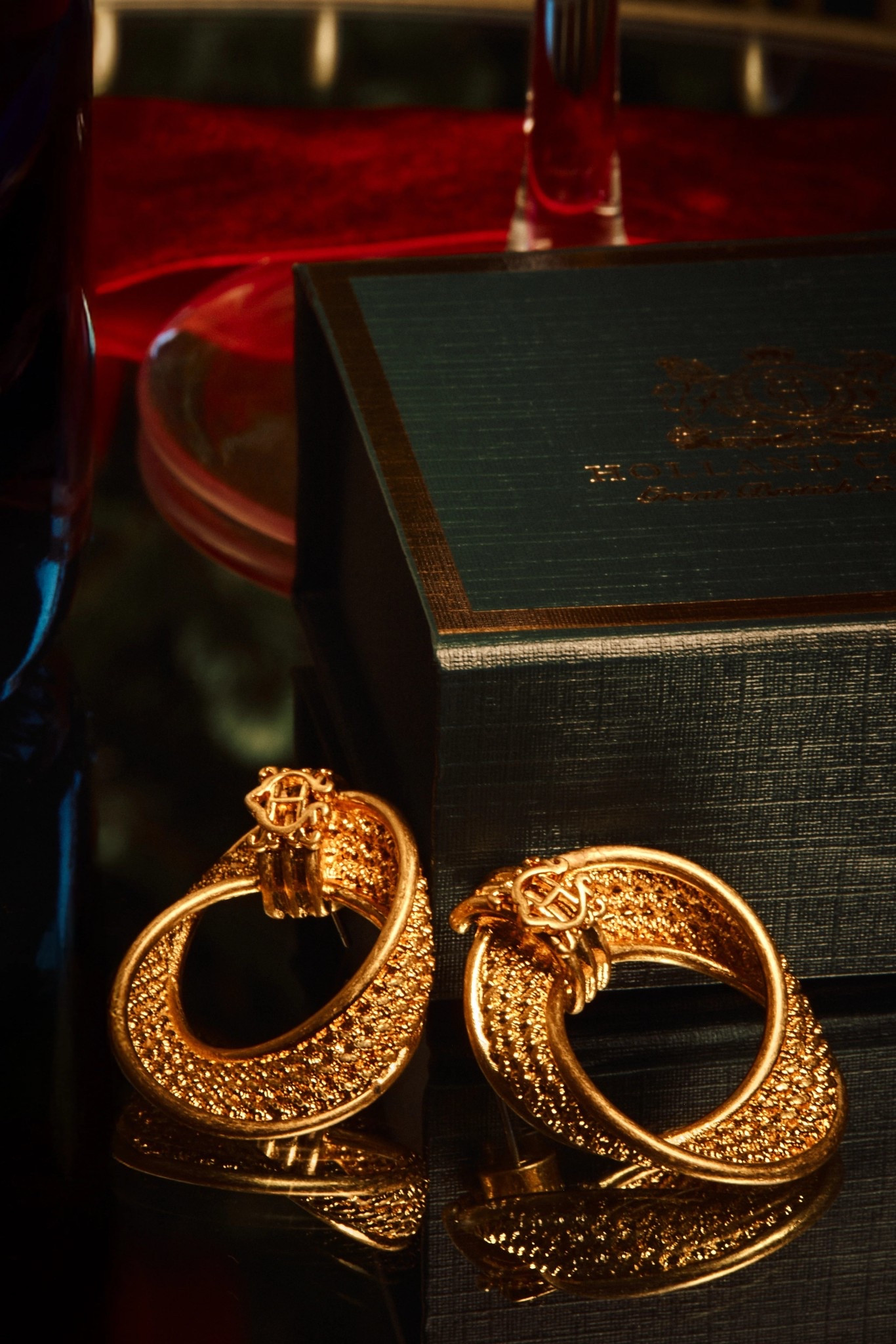 Gold earrings 

#LTKdatenight #LTKfestive #LTKeurope