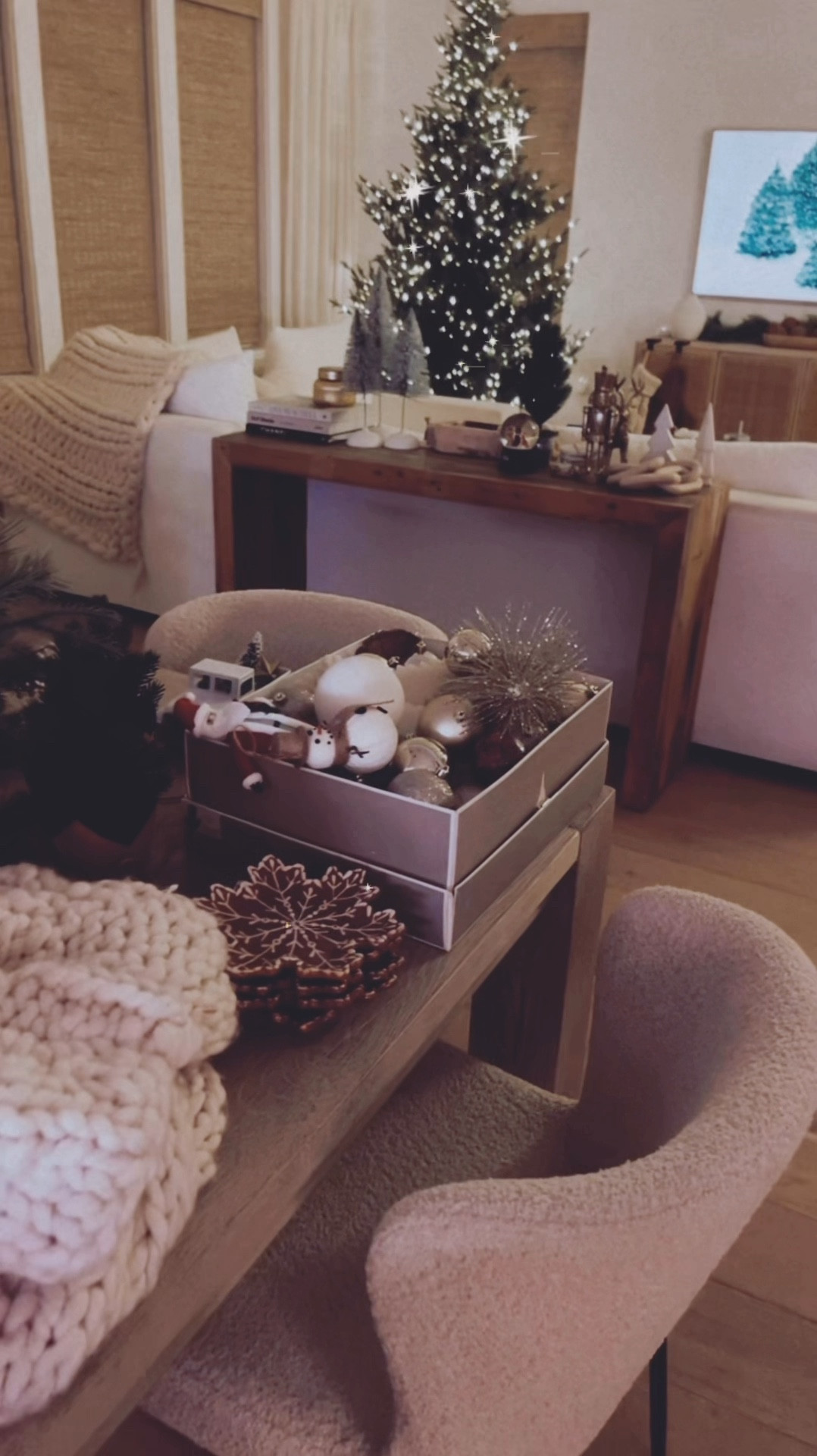 Holiday decor 
Christmas tree 

#LTKGiftGuide #LTKHoliday #LTKCyberWeek