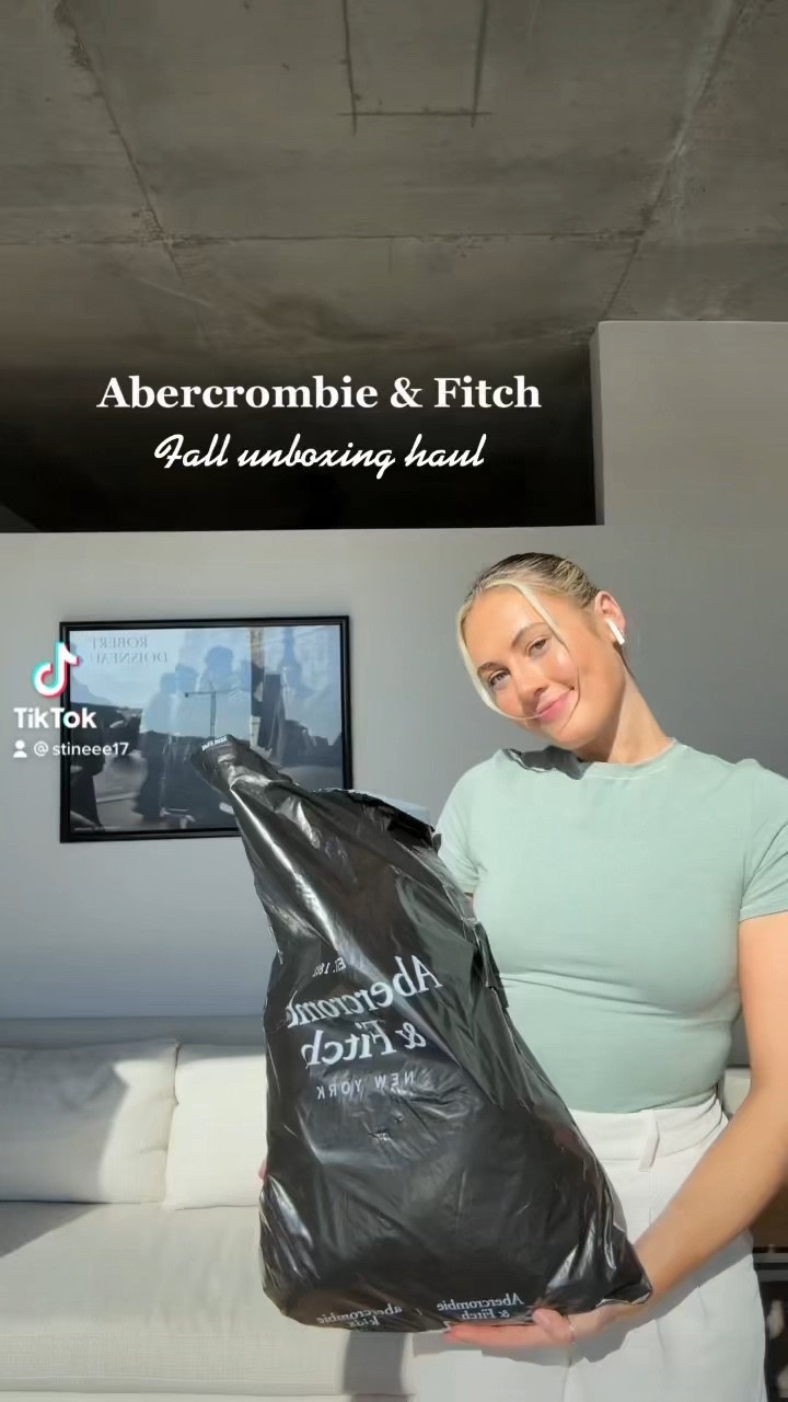 Abercrombie & Fitch fall haul 

- Light brown S 
- Brown XS in long 
- Black XS 
- Taupe XS 
- Black S

#LTKunder100 #LTKstyletip #LTKSeasonal