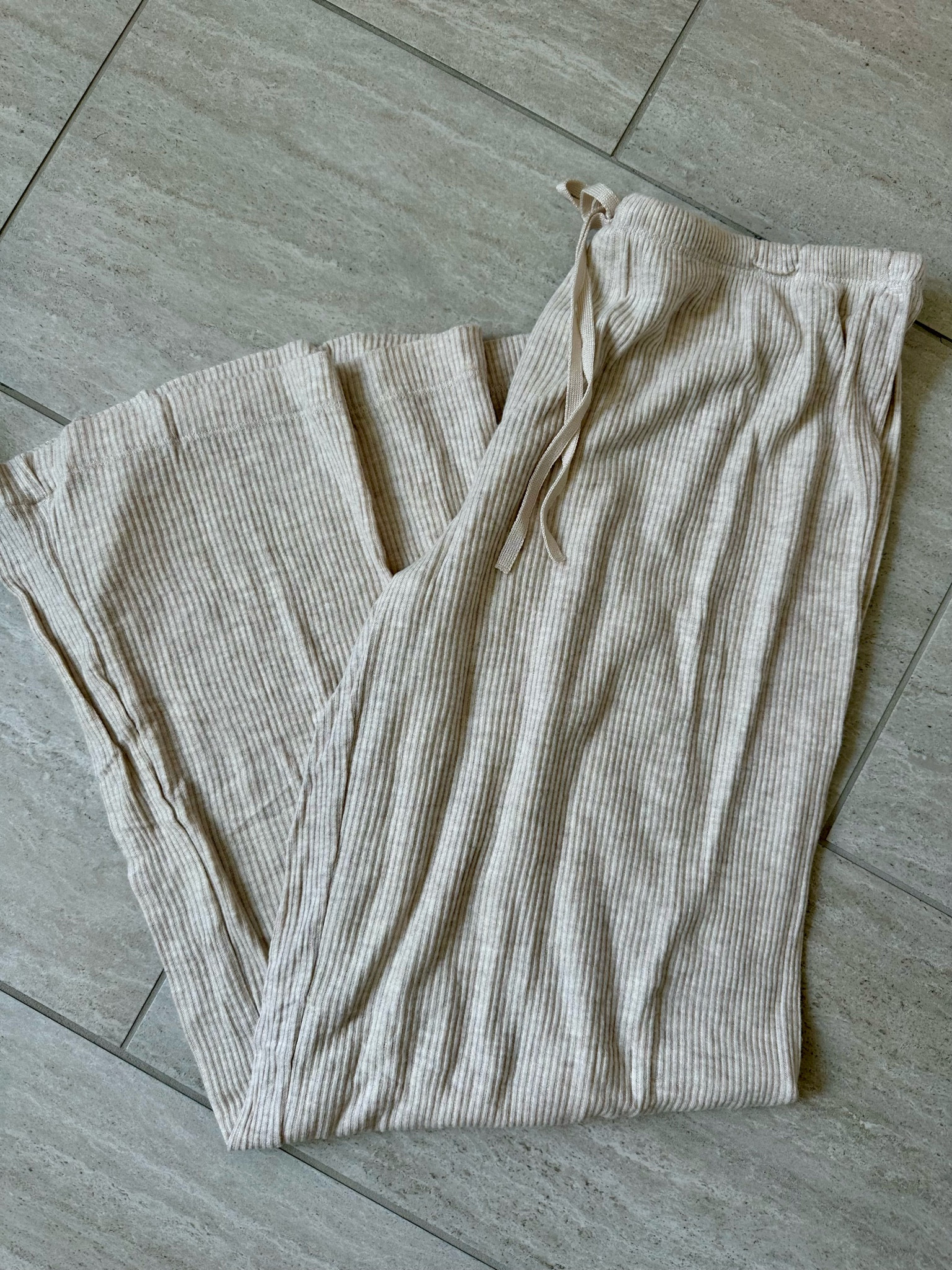 Prepping for a cozy fall season! 🤭 saw these super soft ribbed lounge pants for $25 and had to grab them. I sized up one size! 

#LTKFindsUnder50 #LTKSeasonal