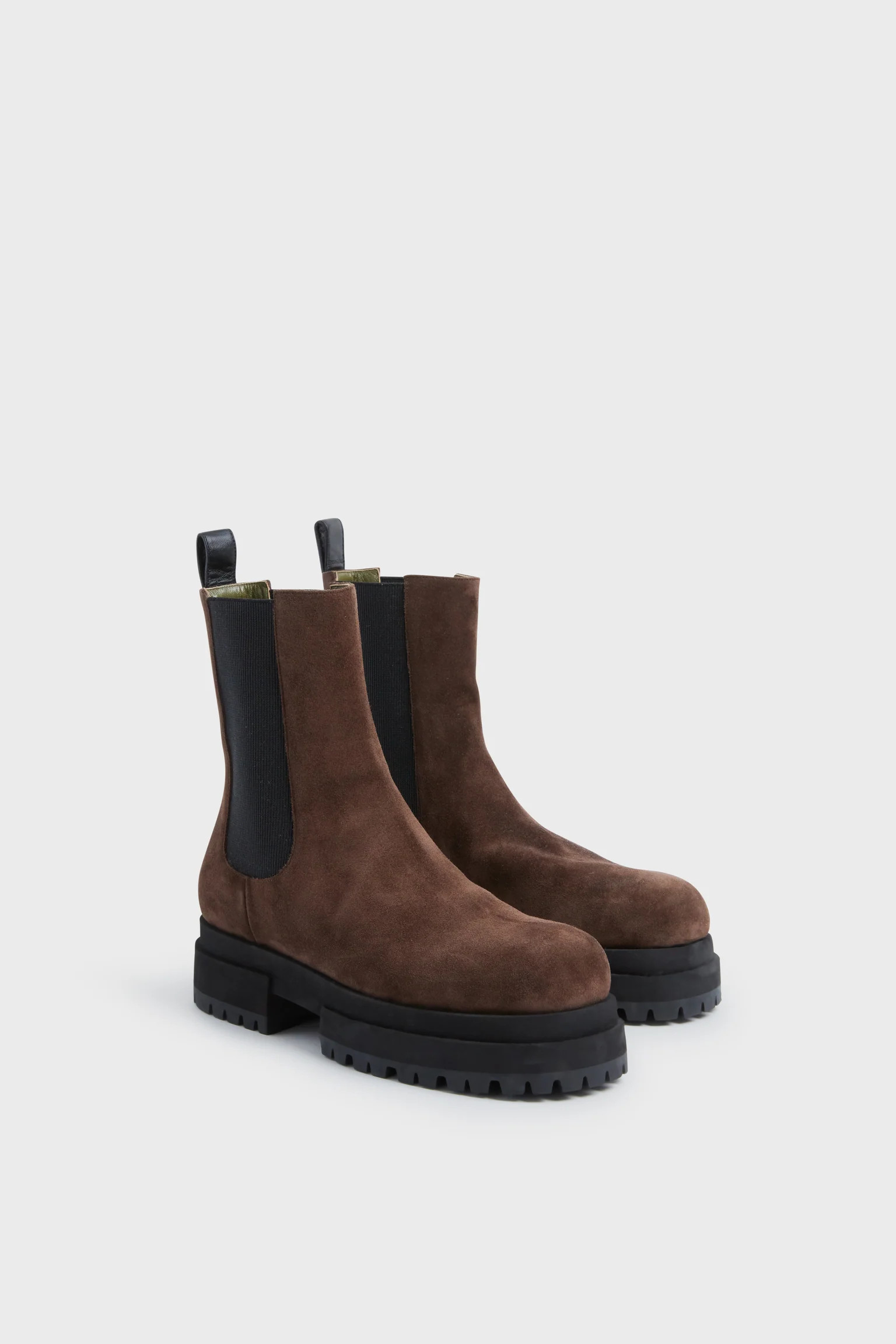 Dark Brown Acacia Chelsea Boots | Tuckernuck (US)