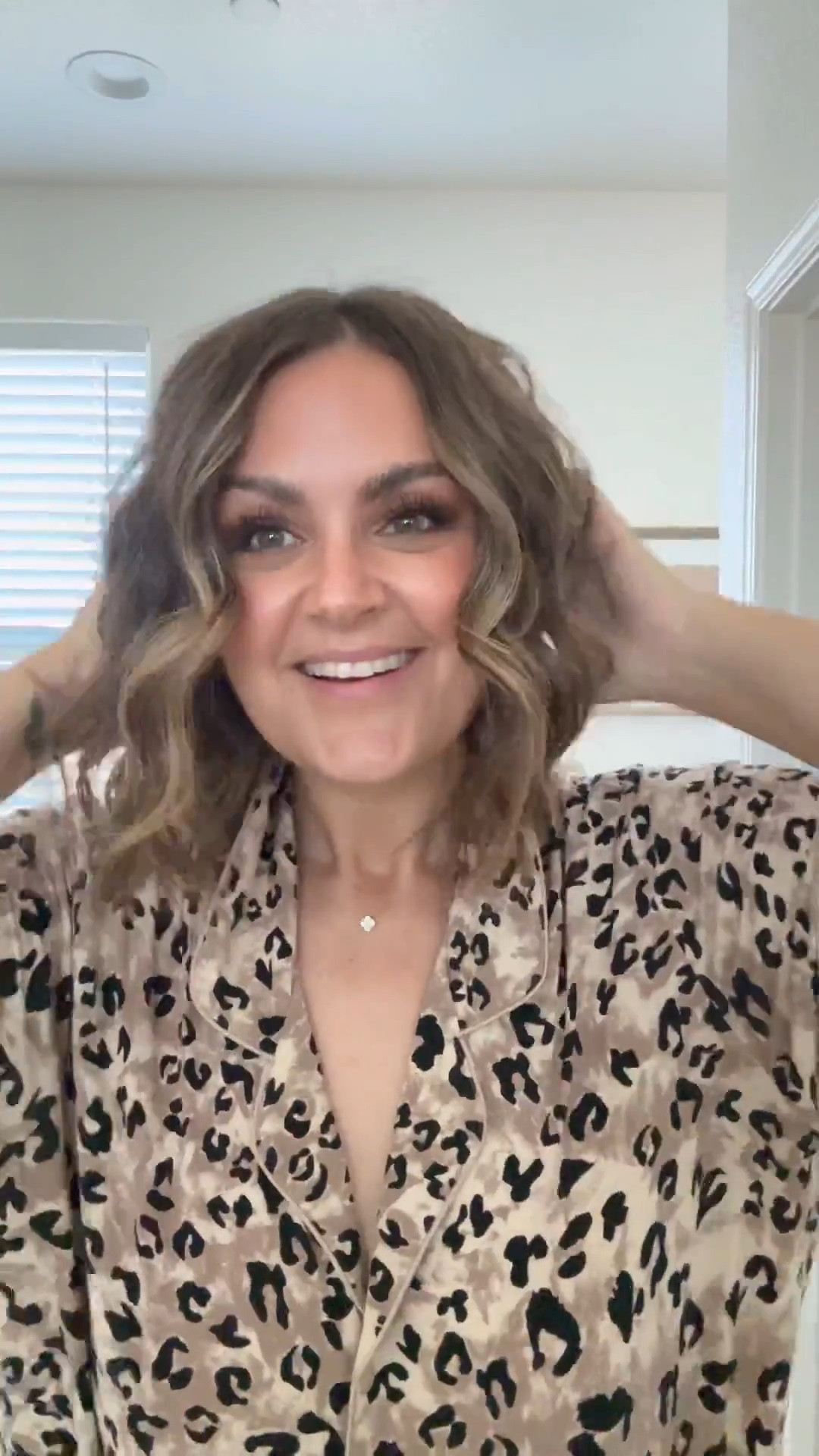 Short hair, curling technique 

Using the small barrel 


Curling wand, texture spray, beauty favorites, hair tutorial,  beach waves, grwm, routine, Courtney Hamilton, itscourtneyhamilton 

#LTKBeauty