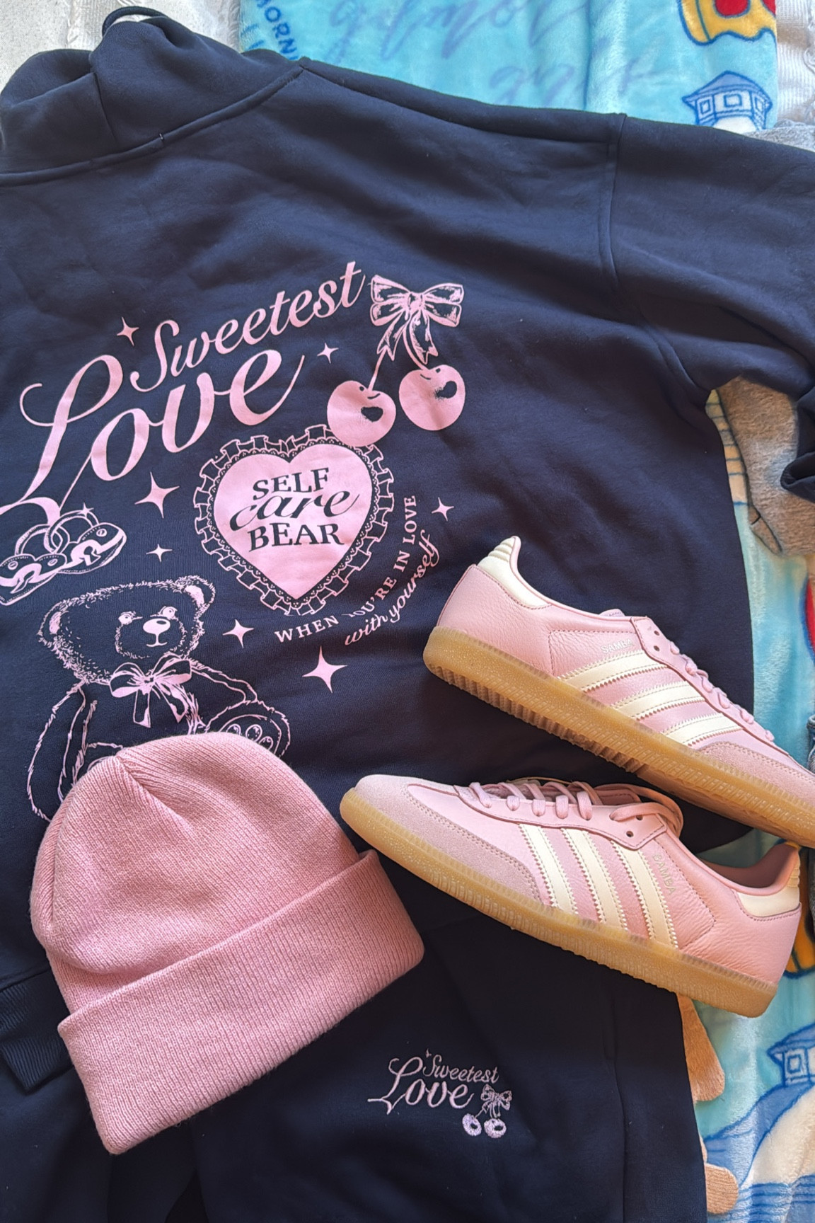 Fall fashions fall outfits, fall trends, batching sweatsuit , cozy outfits, sweatshirt fashion, matching set, sambas outfit, pink sambas, pink sneakers, beanie, pink beanie outfit 

#LTKStyleTip #LTKFindsUnder50 #LTKFindsUnder100