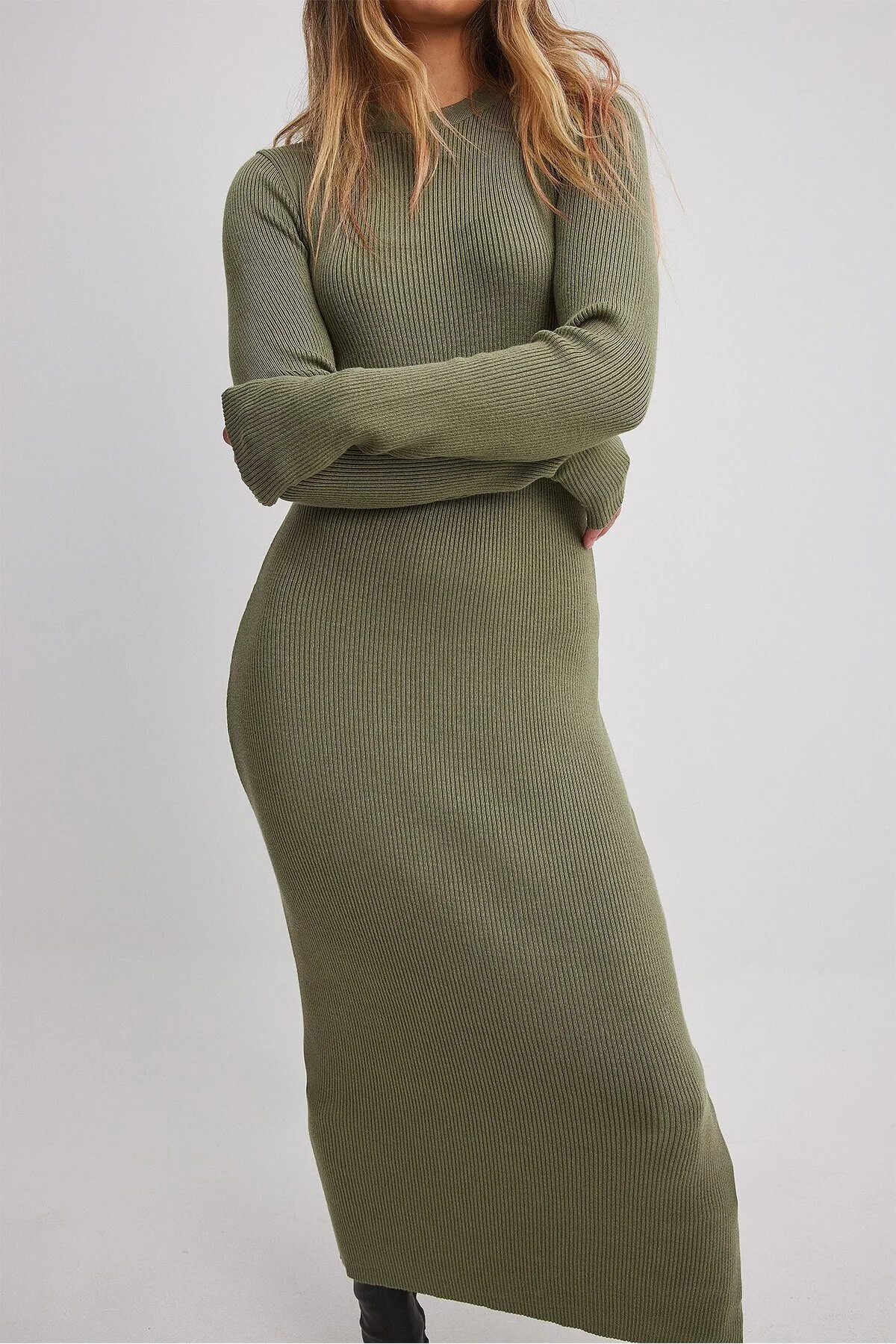 NA-KD Geripptes Midikleid aus Strick | Trendyol DE