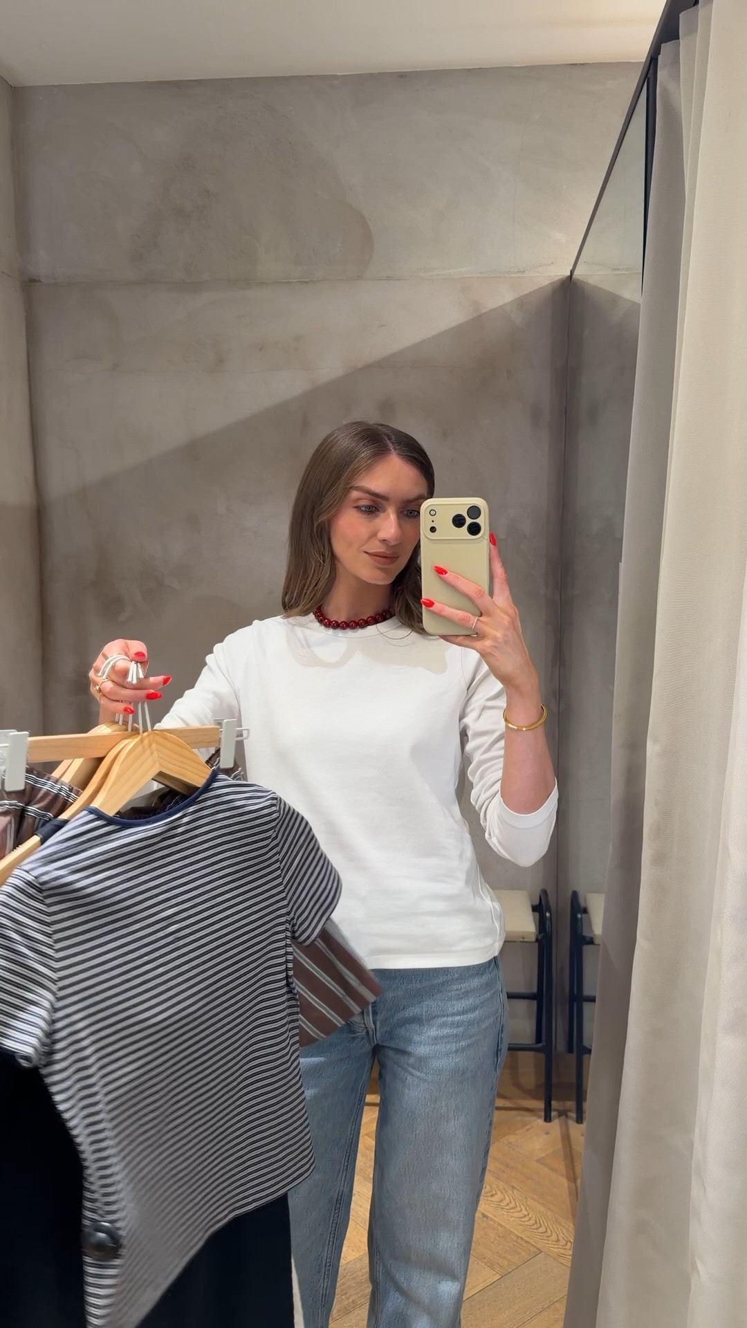 & other stories try on! 20% off this weekend using my code: EMILY20 🙌🏻❤️ 
Valid until 31st May