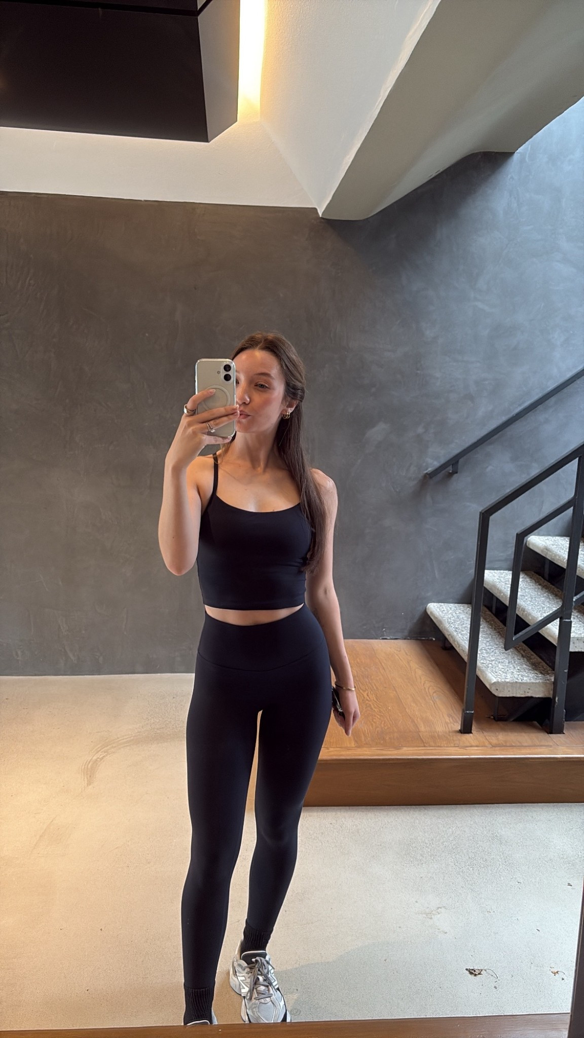 navy blue amazon set. top is xs & leggings are s 💫

#LTKFindsUnder50 #LTKWorkwear #LTKStyleTip