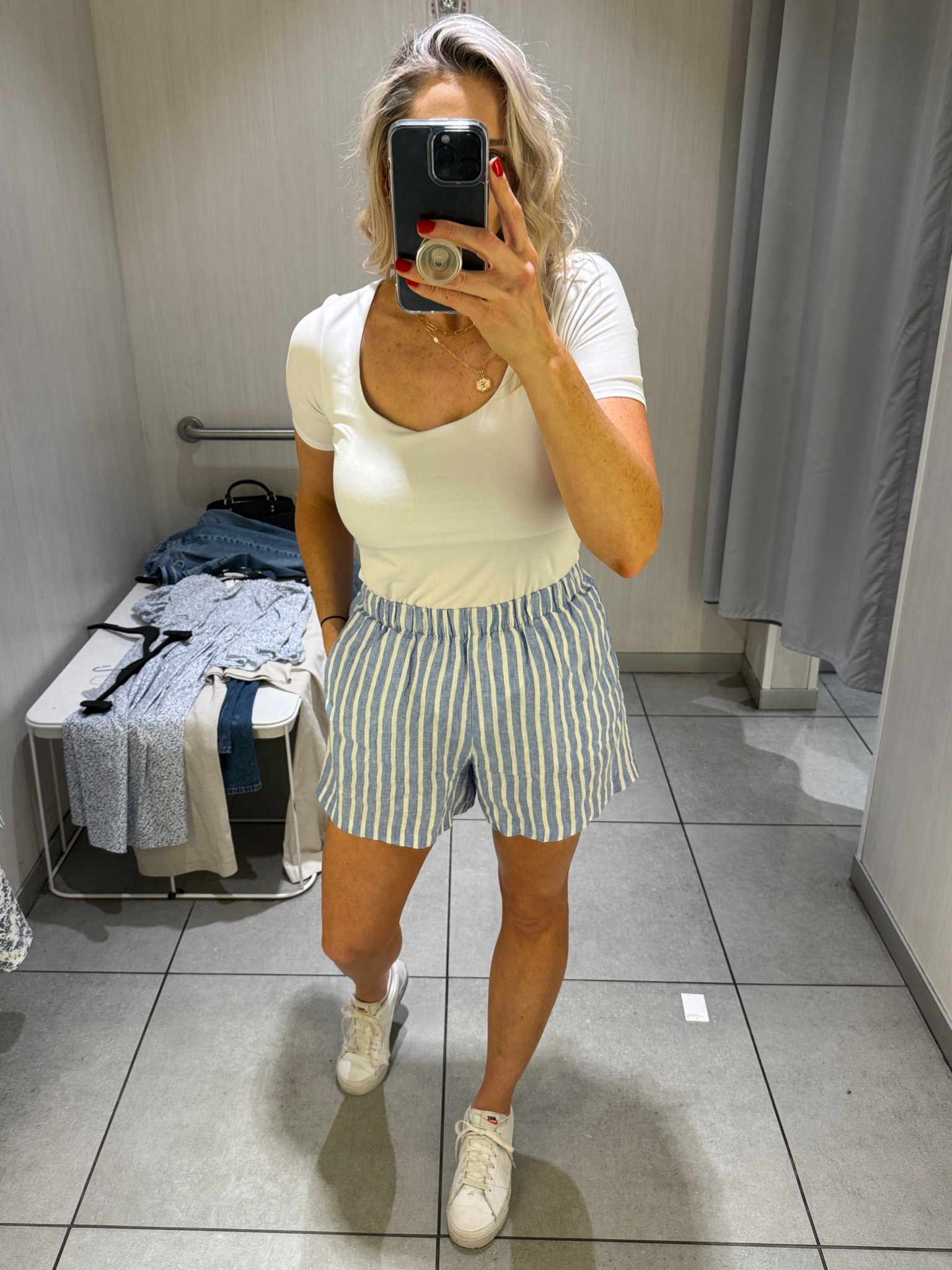 These linen shorts are comfortable and breathable. The top is a bodysuit that’s flattering. 

Bodysuit, linen shorts, shorts, spring, summer 

#LTKfindsunder50