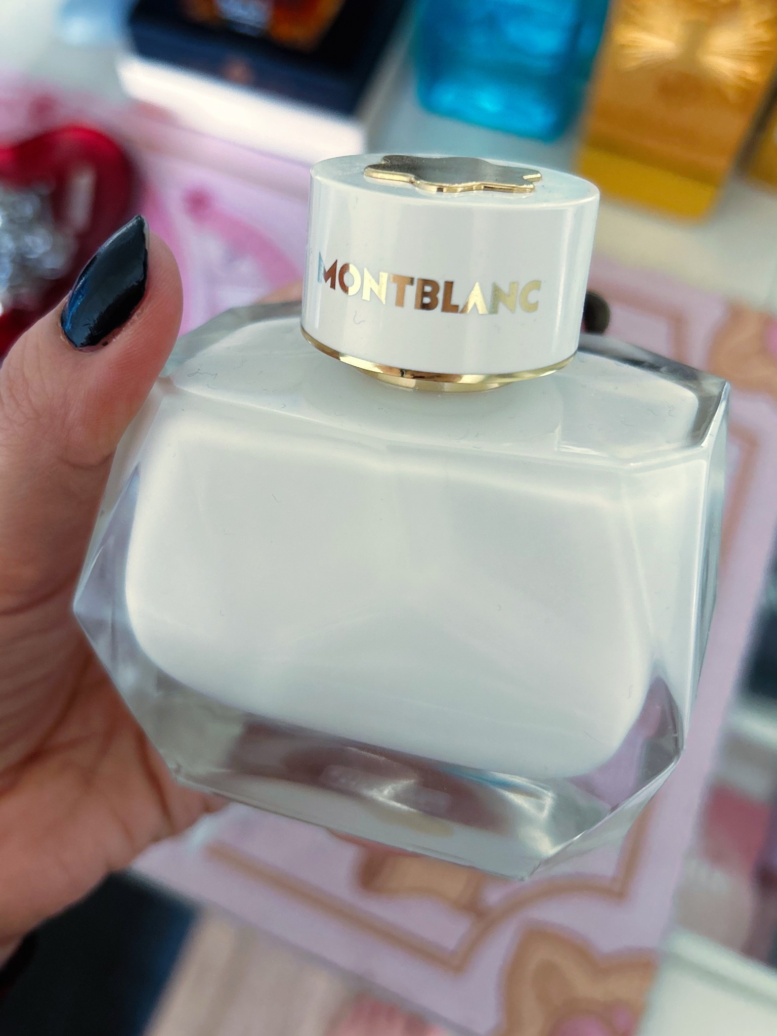 Mais um perfume perfeito da minha coleção! Marcante, com uma fixação maravilhosa e bem elegante, fora essa embalagem que é um luxo! Sou apaixocoração

#LTKbeleza #LTKbrasil #LTKwinter