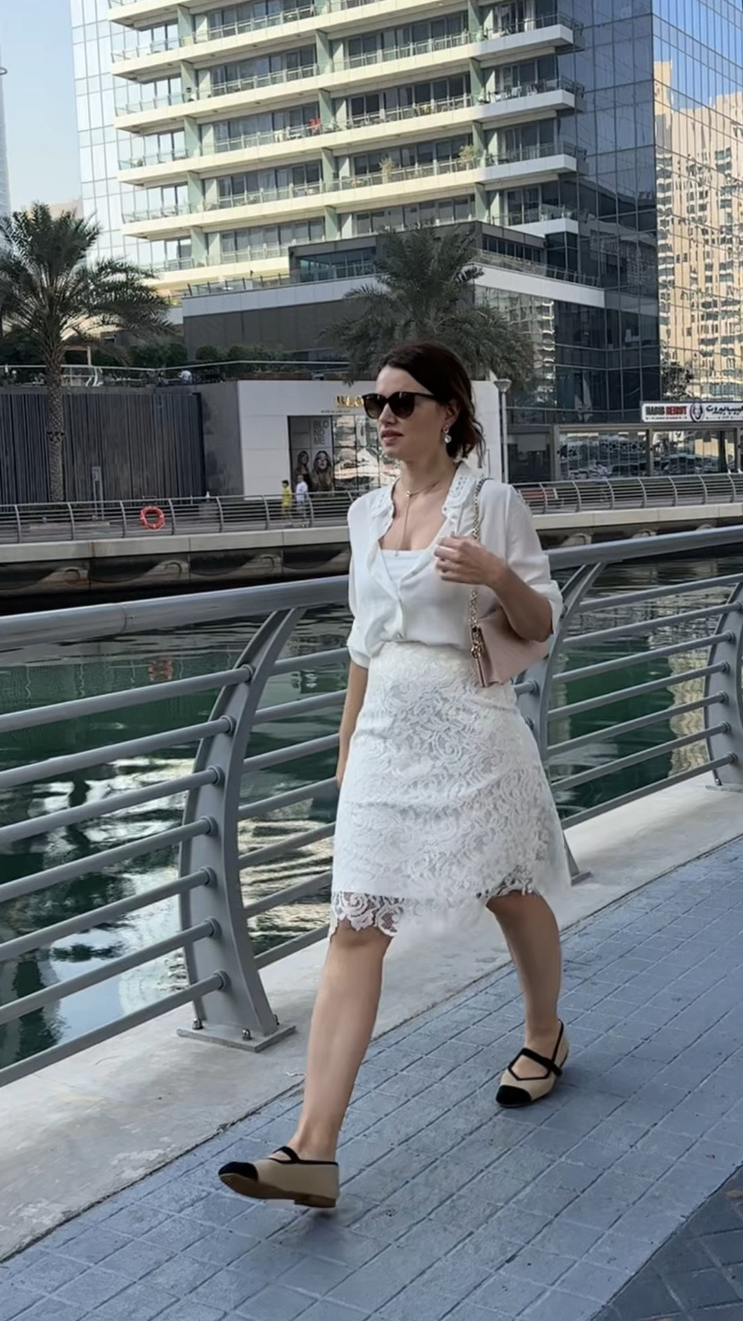 Christmas Party Outfit
Skirt by Dressarte Paris 